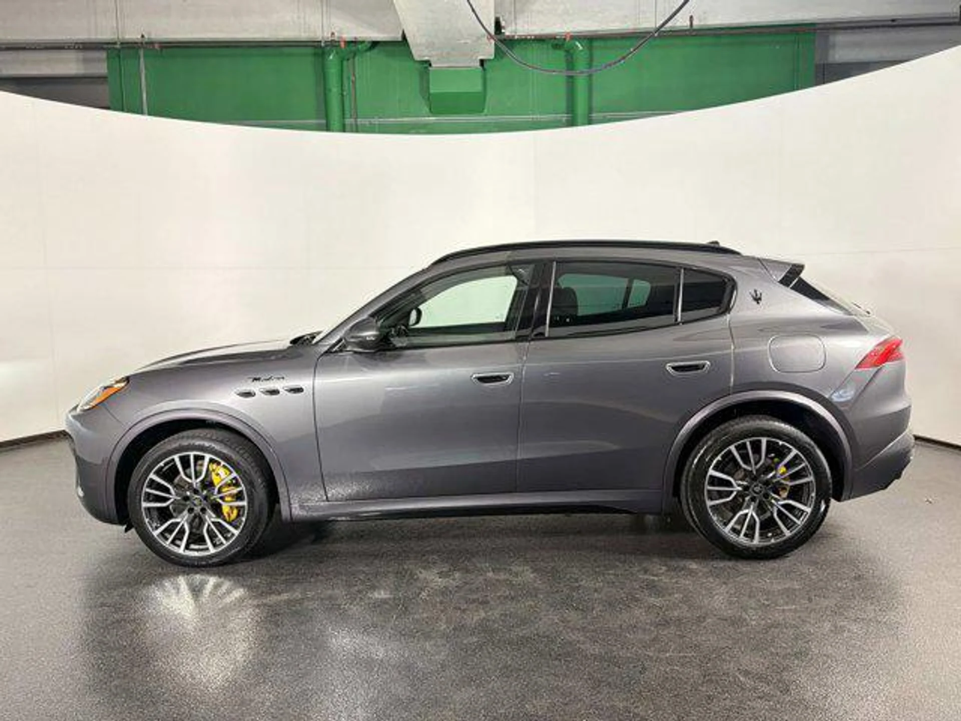 mph005_679684460_G_AG_Oa_Mgqt440nq7_Mjssn_ZD_6hr4_a3f69fa374