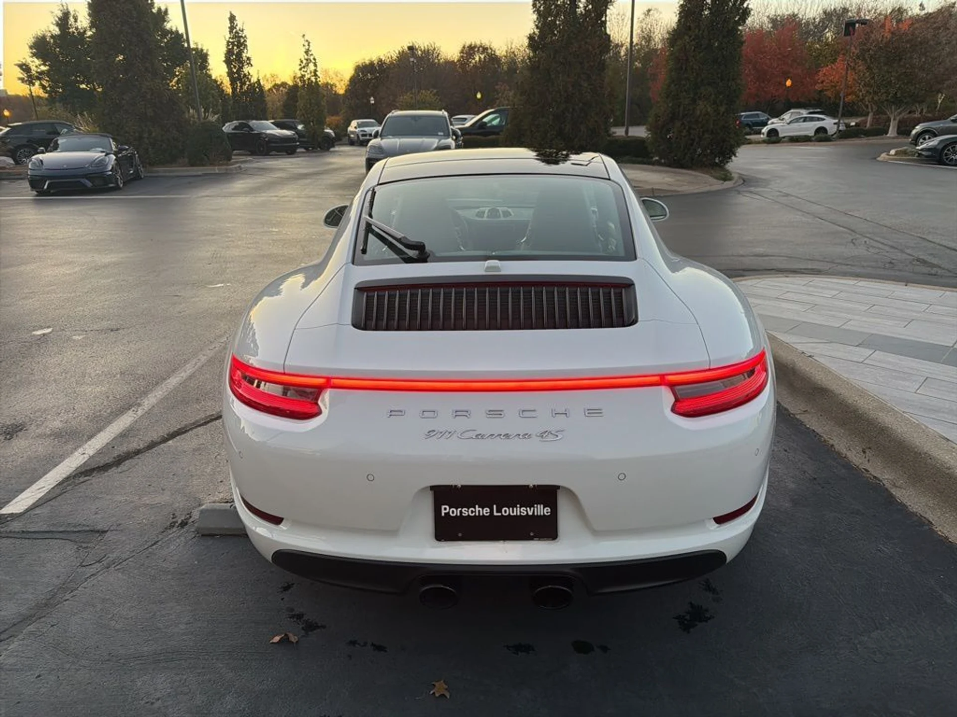 mph005_683449992_7ec3c9935dd798e0753c2cdba7916447_353647ba54