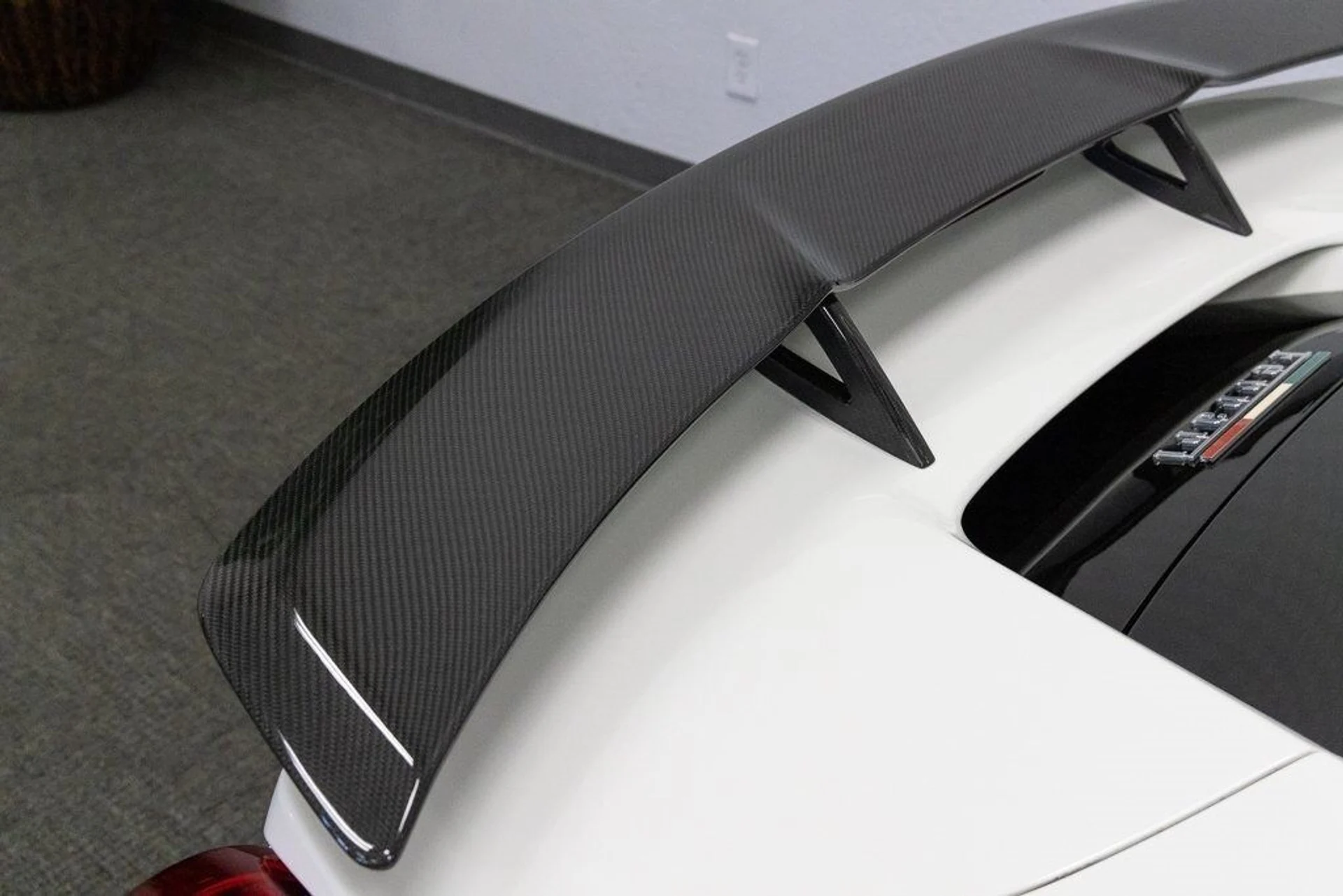 mph005_684538015_Used_2016_Ferrari_488_GTB_1761930919_5913a86a8a