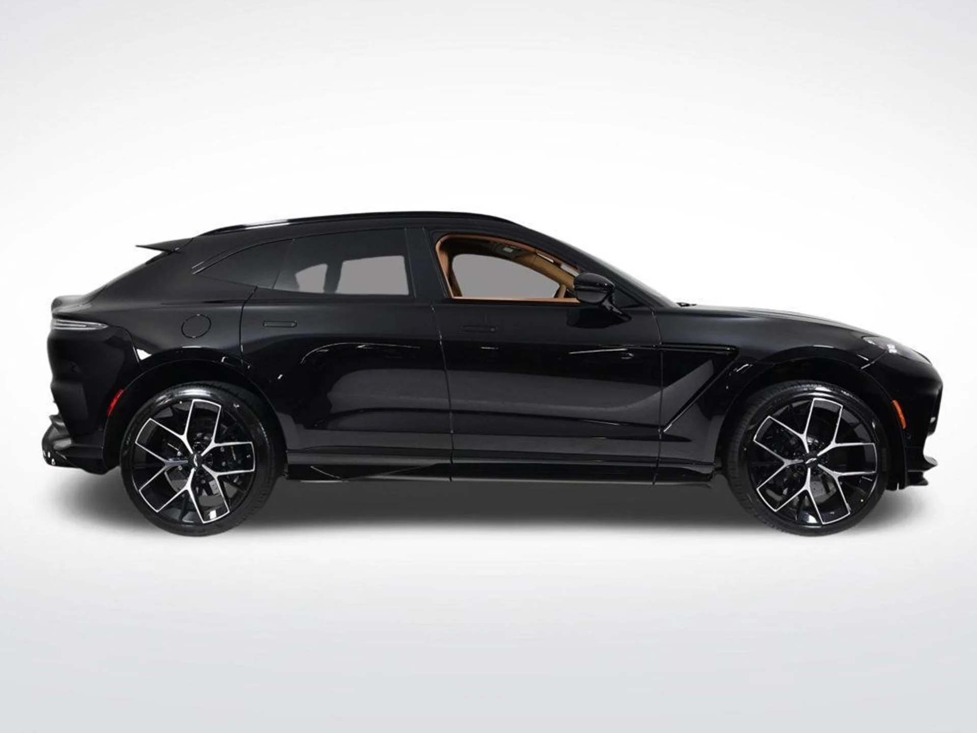 mph005_684959317_new_2026_aston_martin_dbx_707awd_11350_22969436_6_1024_16da9043c4