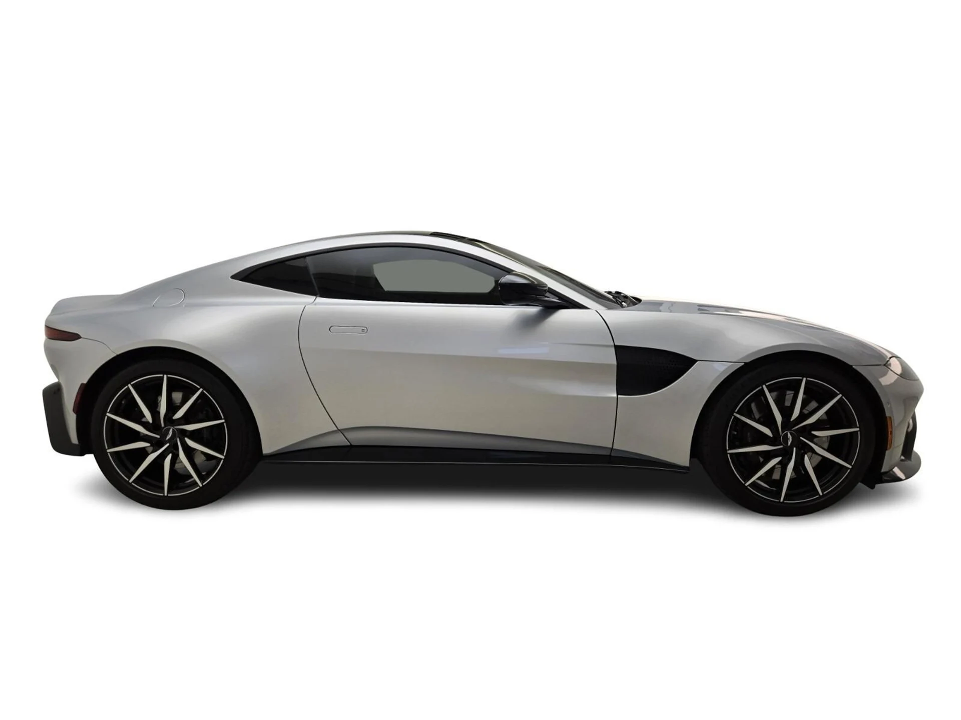 mph005_686315202_Used_2019_Aston_Martin_Vantage_1756191171_d78f60d384