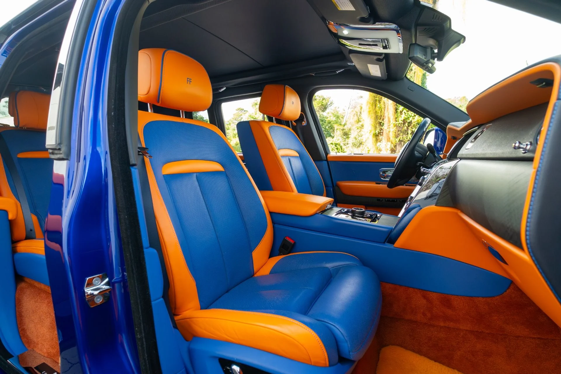 mph005_689253118_Used_2019_Rolls_Royce_Cullinan_1764189669_342e4b54fb