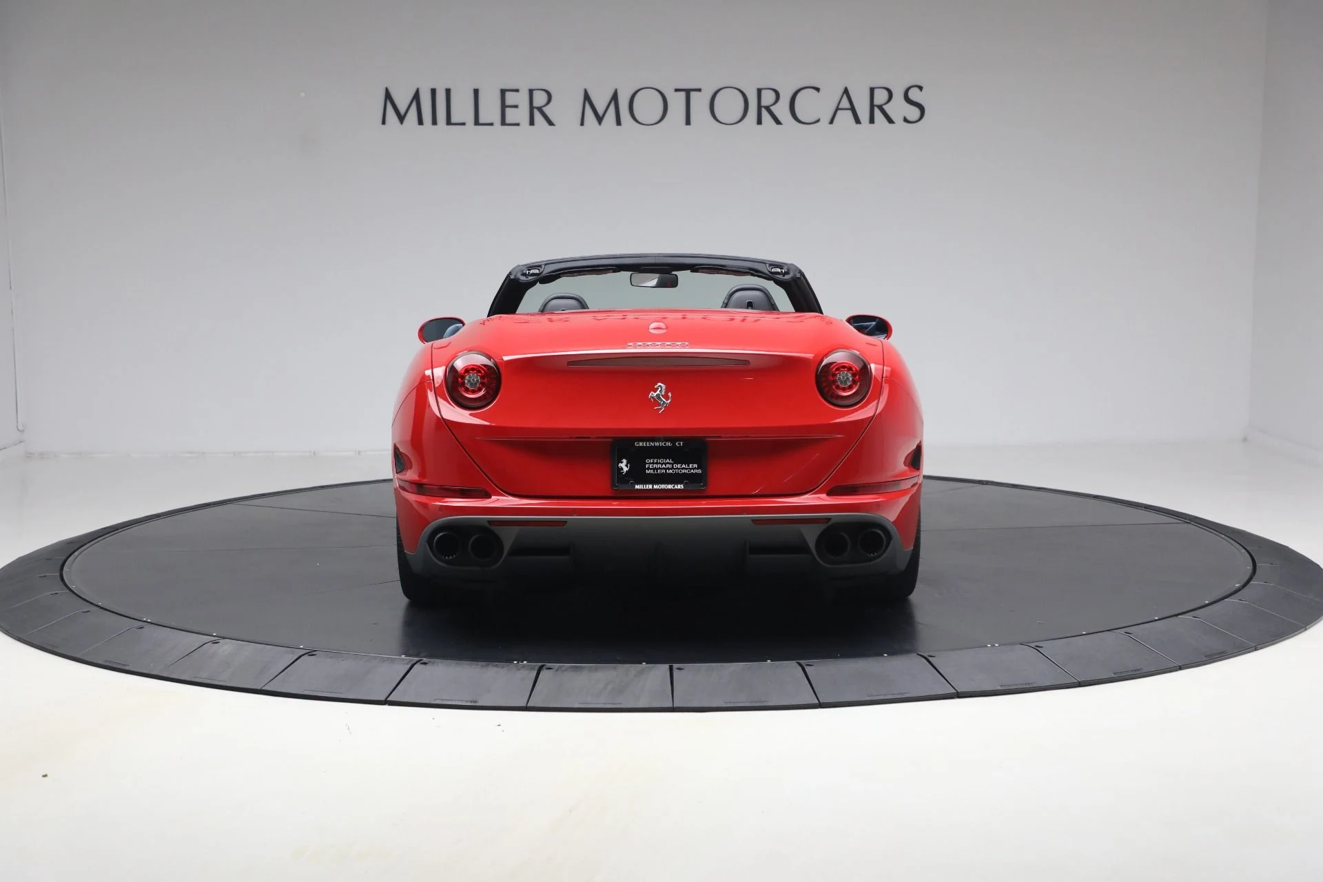 mph005_691295230_Used_2017_Ferrari_California_T_1787347331_fab8e7692b