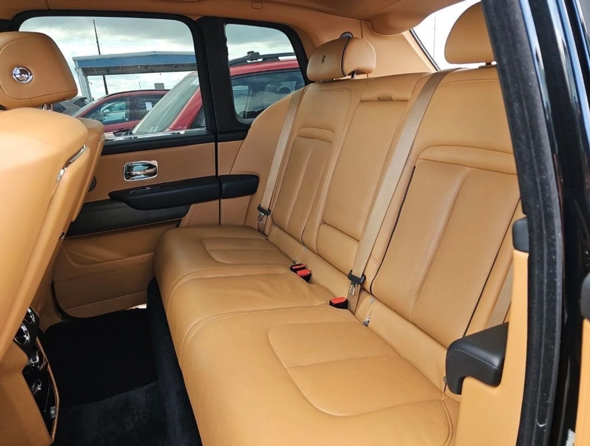 mph005_692002557_jjnvwendaqgzuufdo2gr3n7csbge_7438cbb122