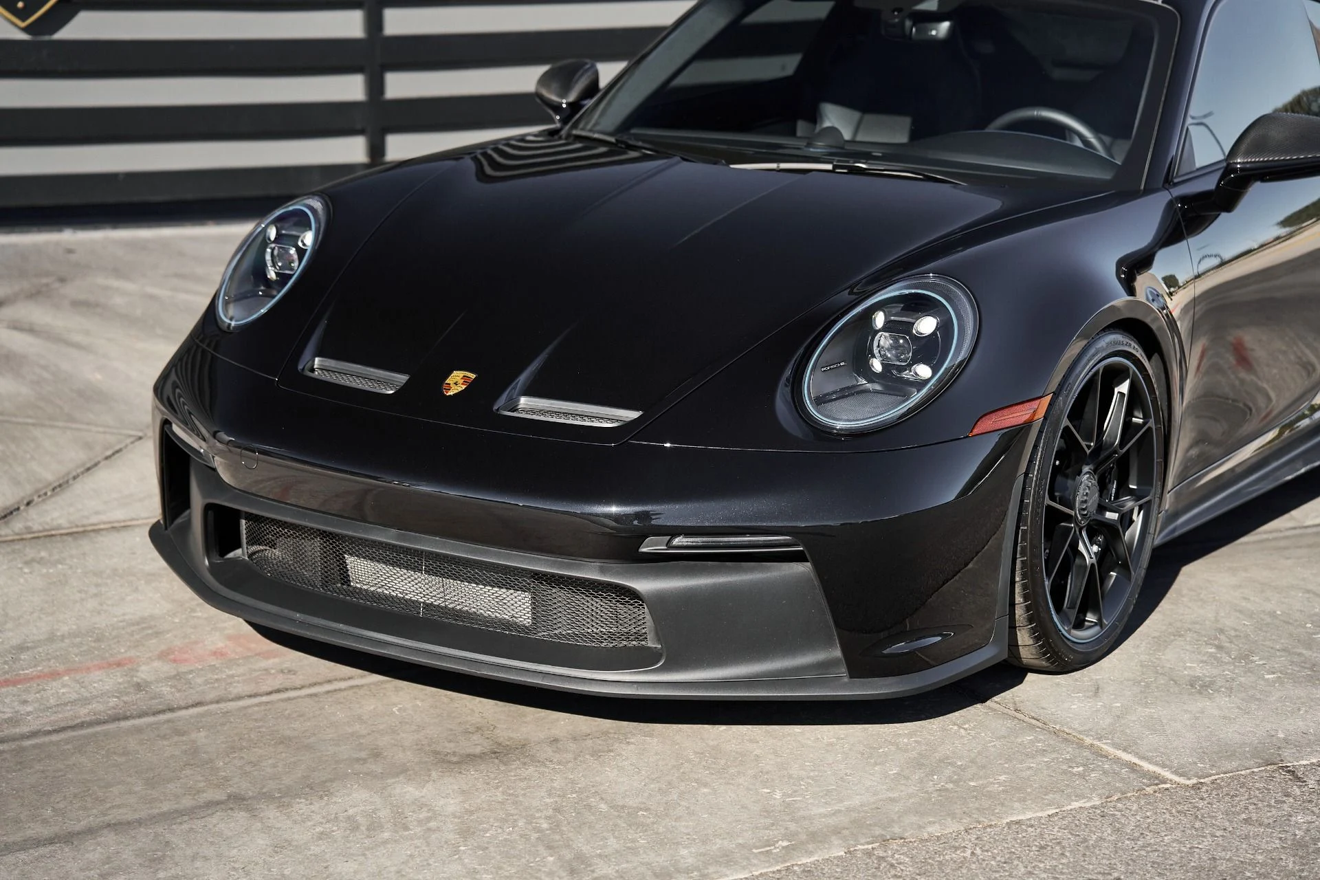 mph005_695724244_Used_2023_Porsche_911_GT_3_1761779499_251040311b