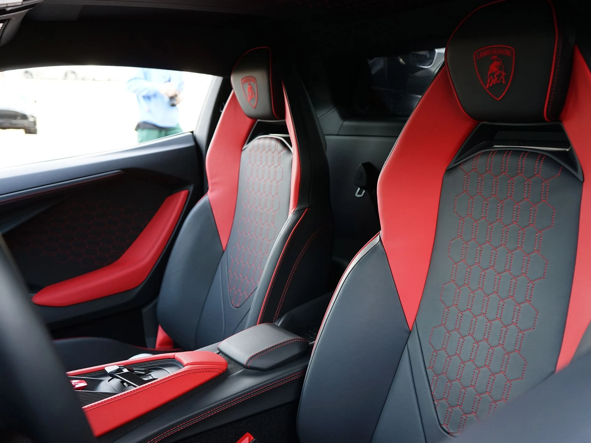 mph005_70259919_7f8e44dddc50376676b5d64aa0747741x_1097a73eec