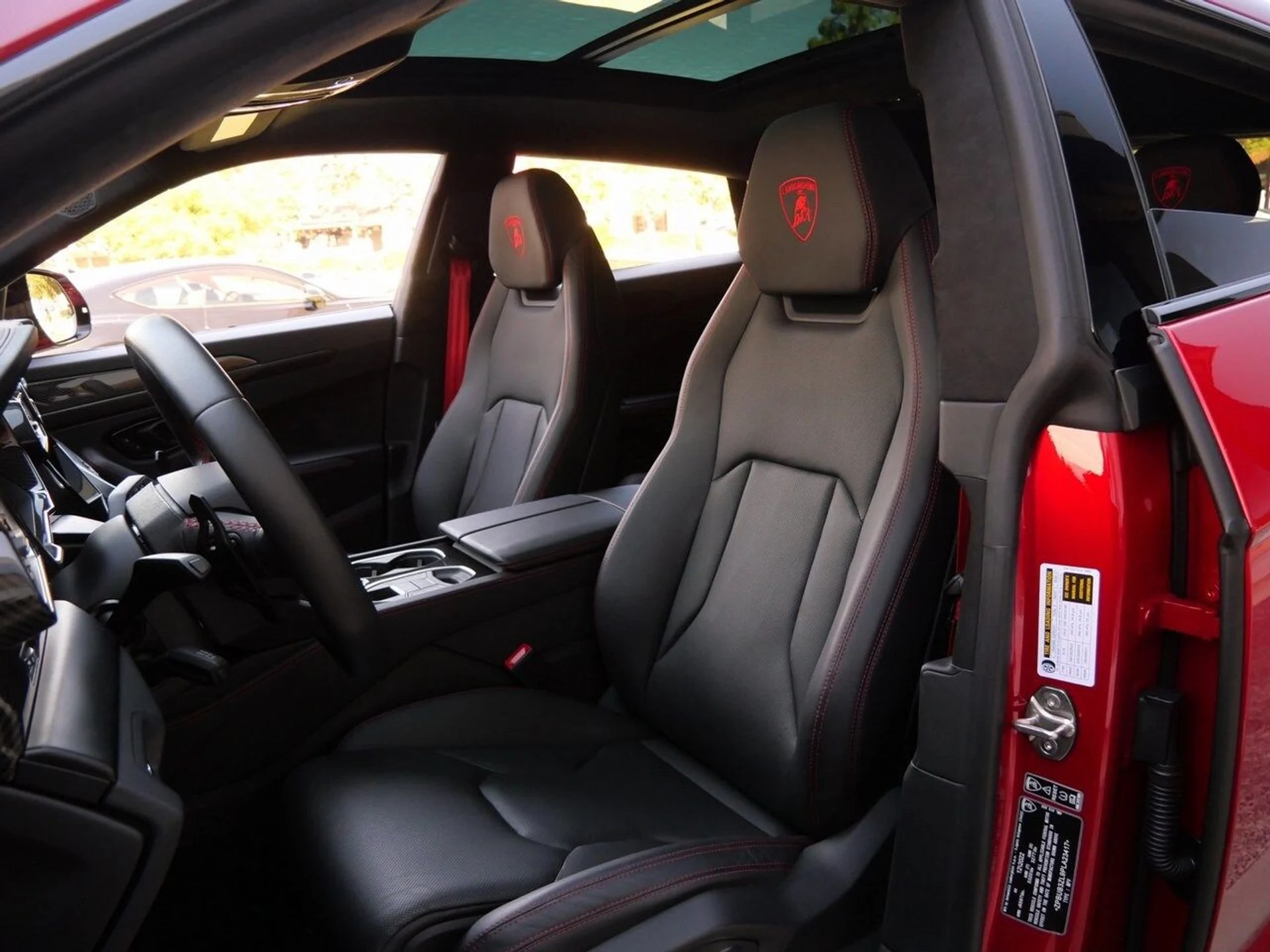 mph005_707625389_ca7f88f5a389496f57e4a6e29d8bd4b0x_4e964e8425