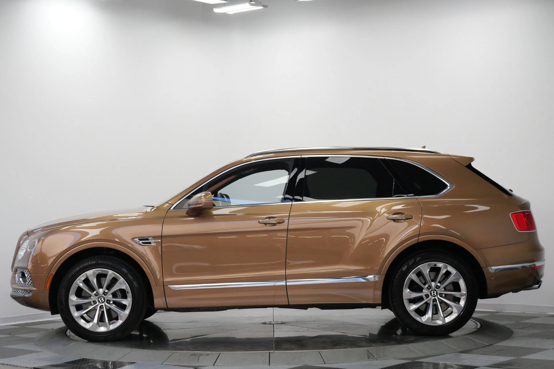 mph005_710101195_Used_2017_Bentley_Bentayga_W12_Four_Seat_Comfort_Specification_with_Rear_Console_1776956660_213f971e56