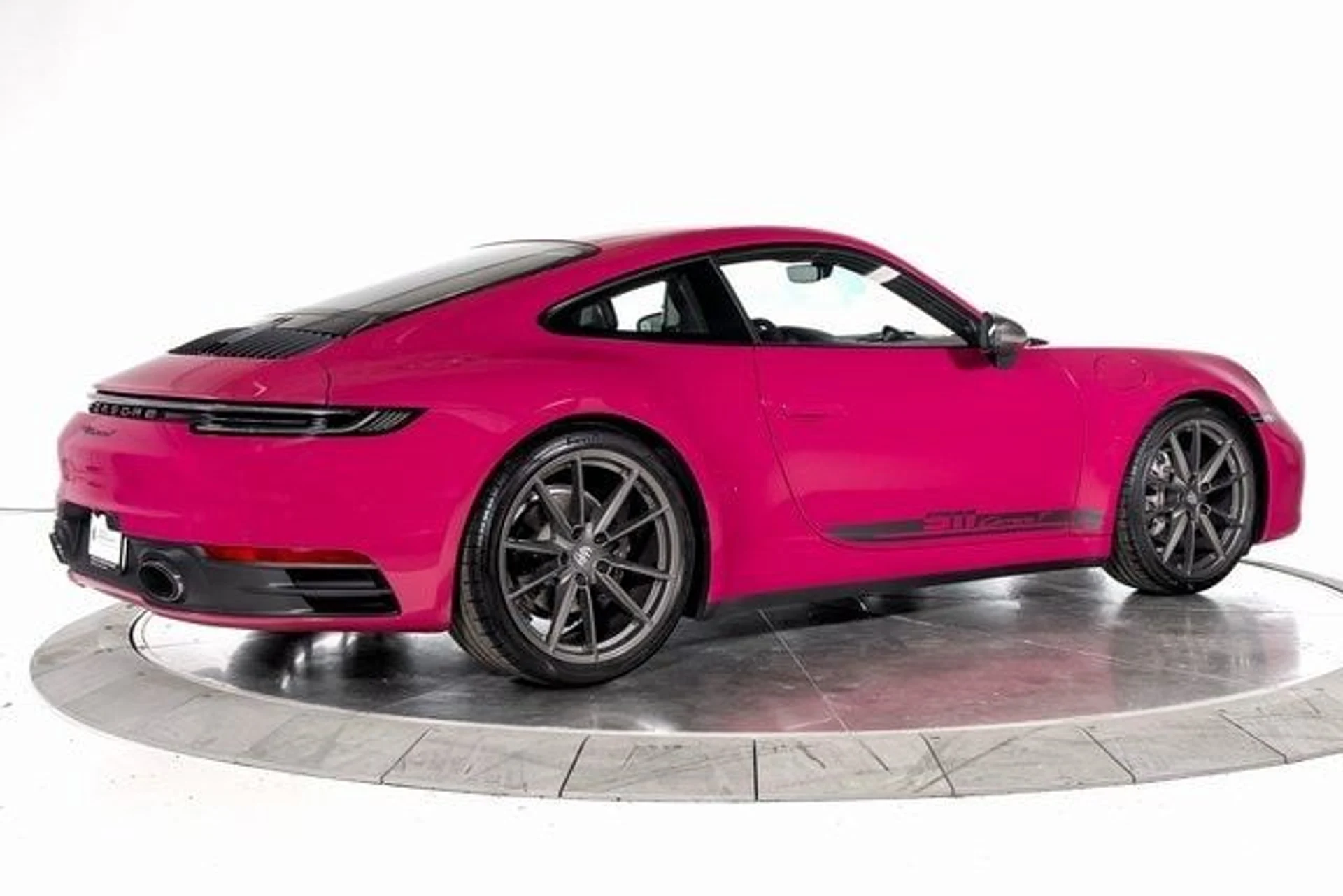 mph005_710559863_692e7f3a1860a0a31d85278587dae56bx_57490ada99