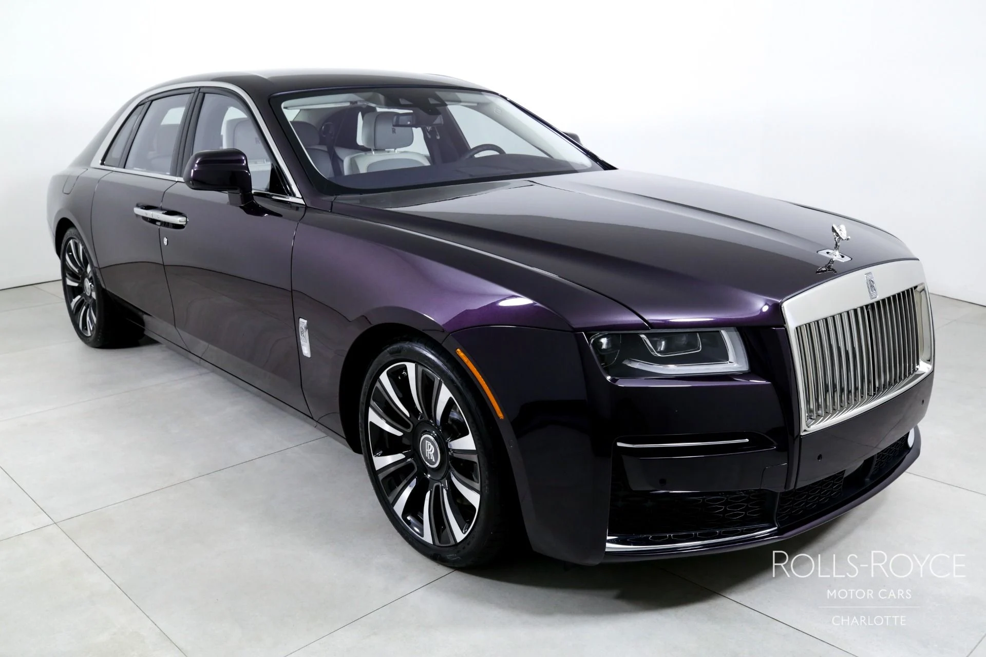 mph005_711373416_Used_2024_Rolls_Royce_Ghost_1742826622_c3db283f7f