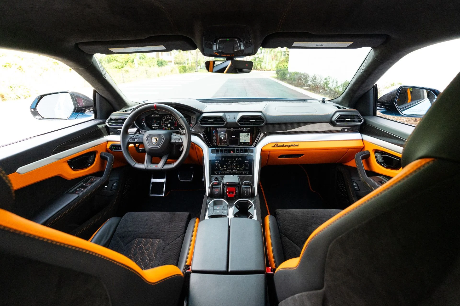 mph005_721341414_Used_2024_Lamborghini_Urus_S_1773951175_f86795bfcf