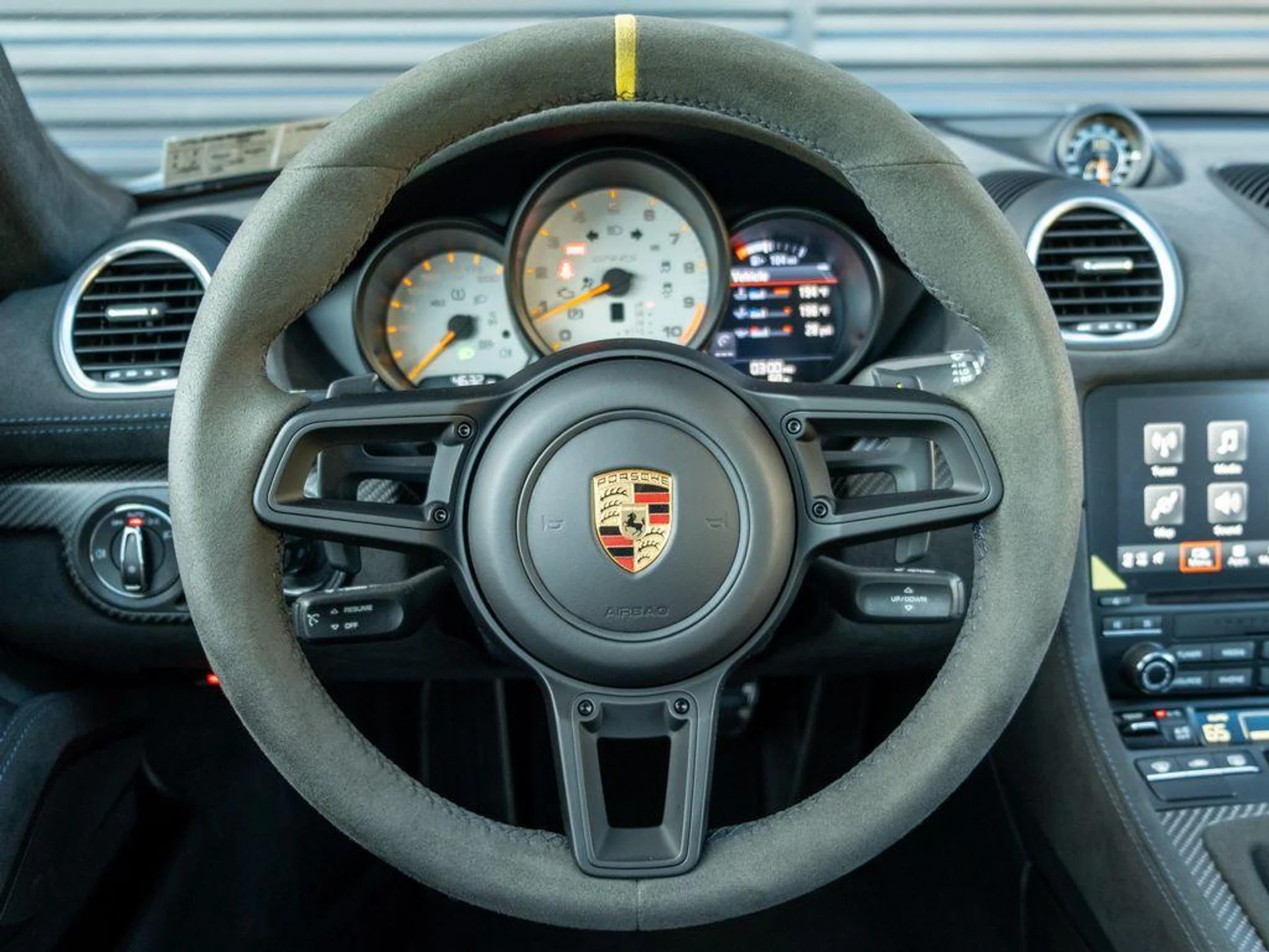 mph005_724276600_p_Kidvr7_U1qo_A0_B_Kfp_Q_Tsqex_N3_V4_2bc2834eef