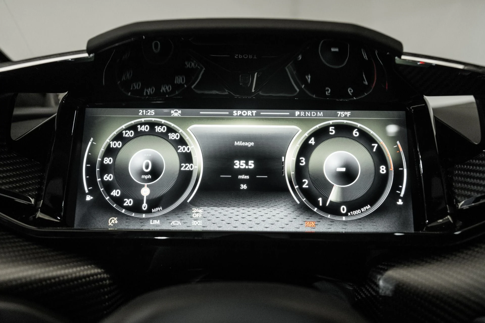 mph005_729092761_New_2026_ASTON_MARTIN_VANTAGE_1756307805_5cfe52c1a1
