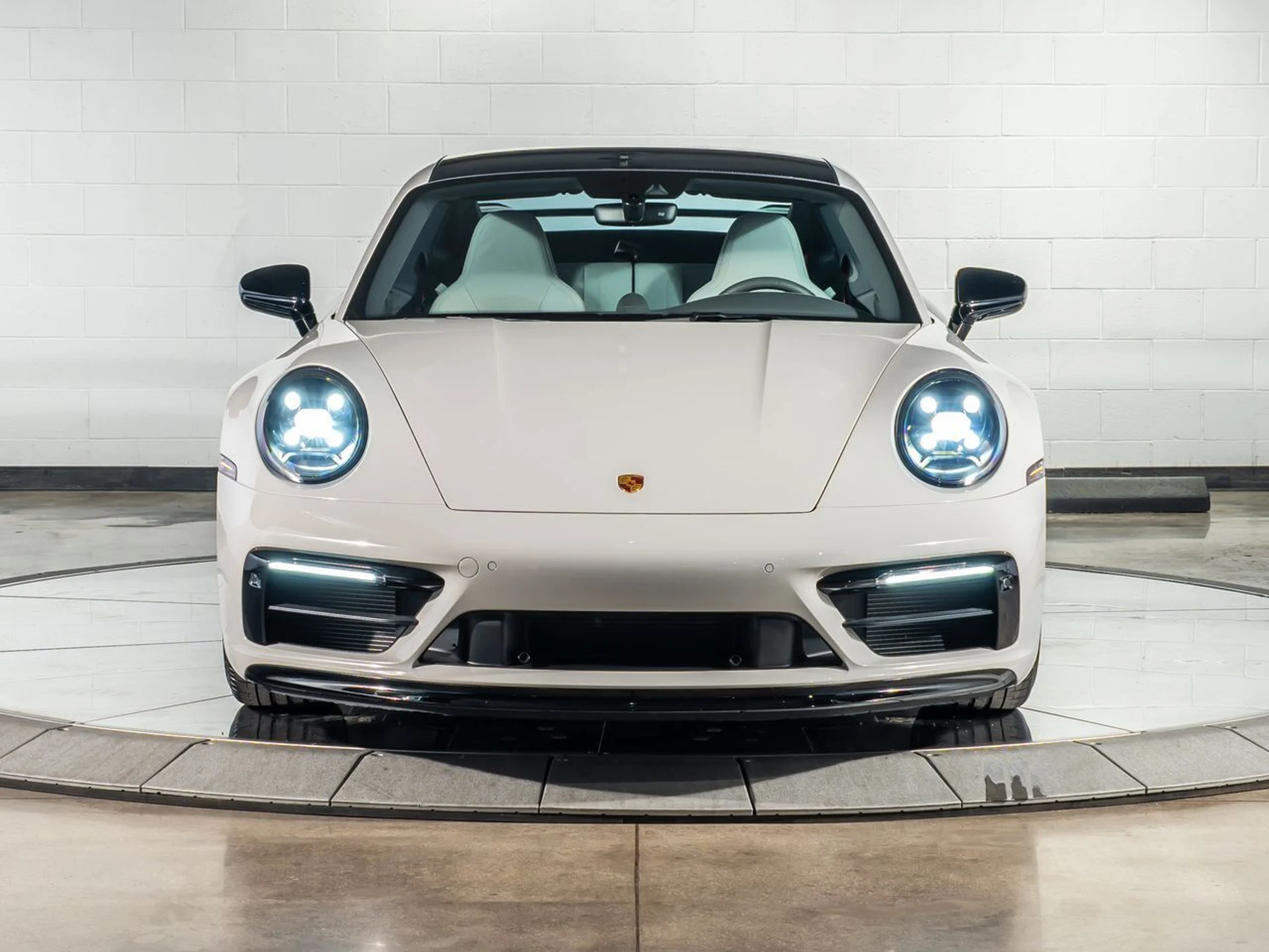 mph005_732495326_5e03c6ac968f91f7ab172a9c8ee70ccf_0fdbed8598