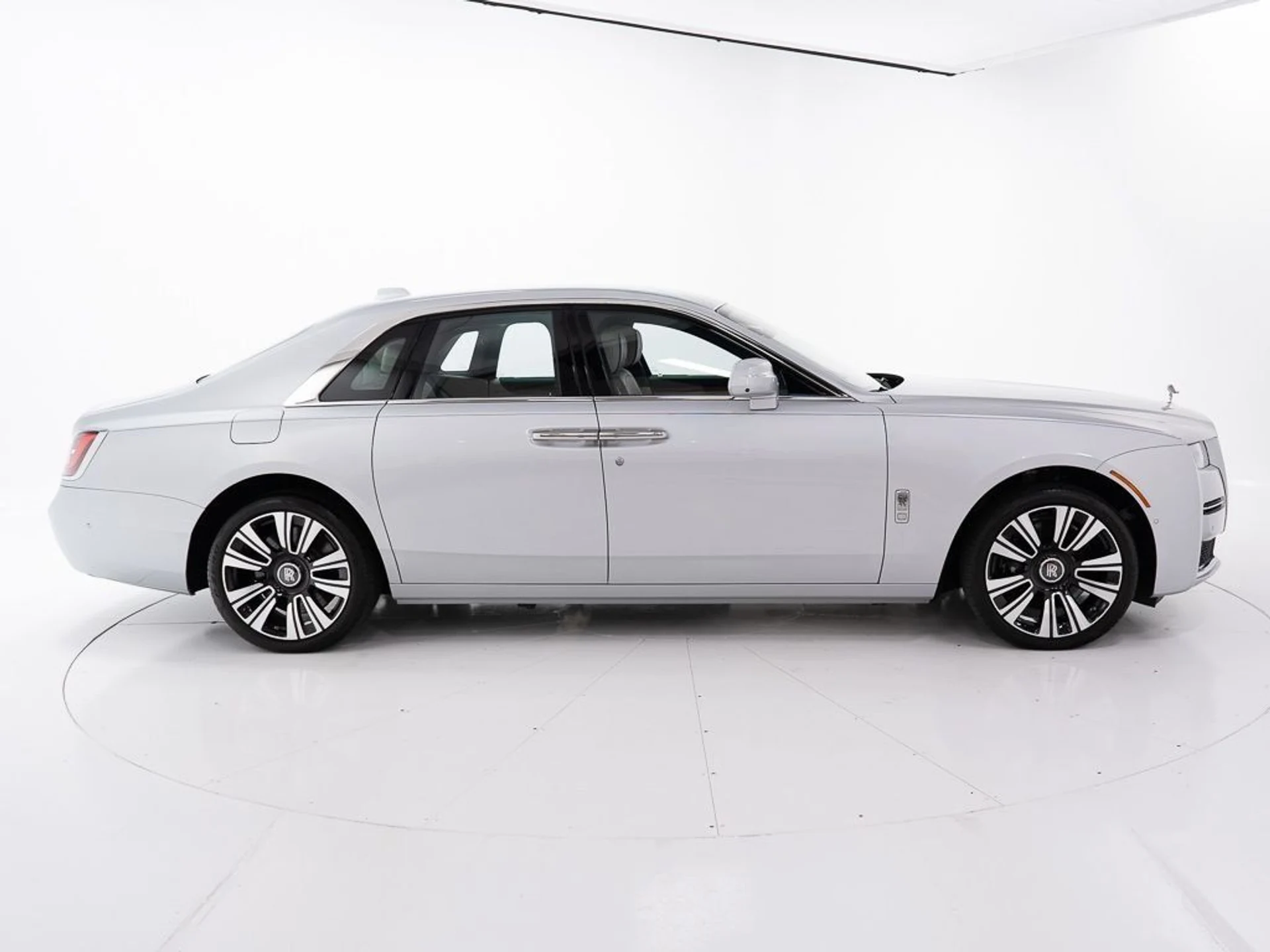 mph005_733047191_fee7b3b73d564e92c2587bf011f5dbc6_994a4cabfd