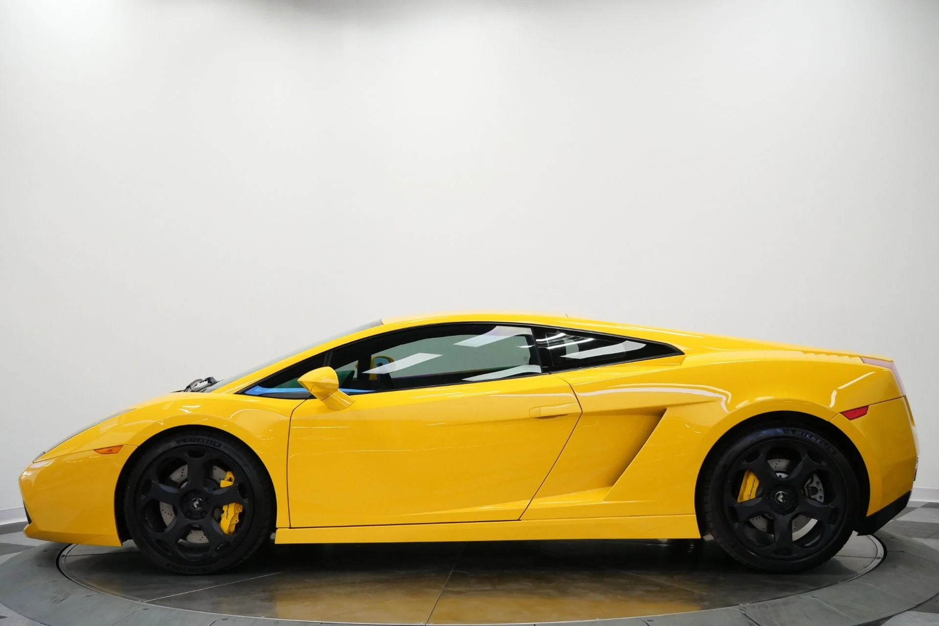 mph005_733526358_Used_2004_Lamborghini_Gallardo_Low_Miles_First_Production_Year_1773936325_5c38673299