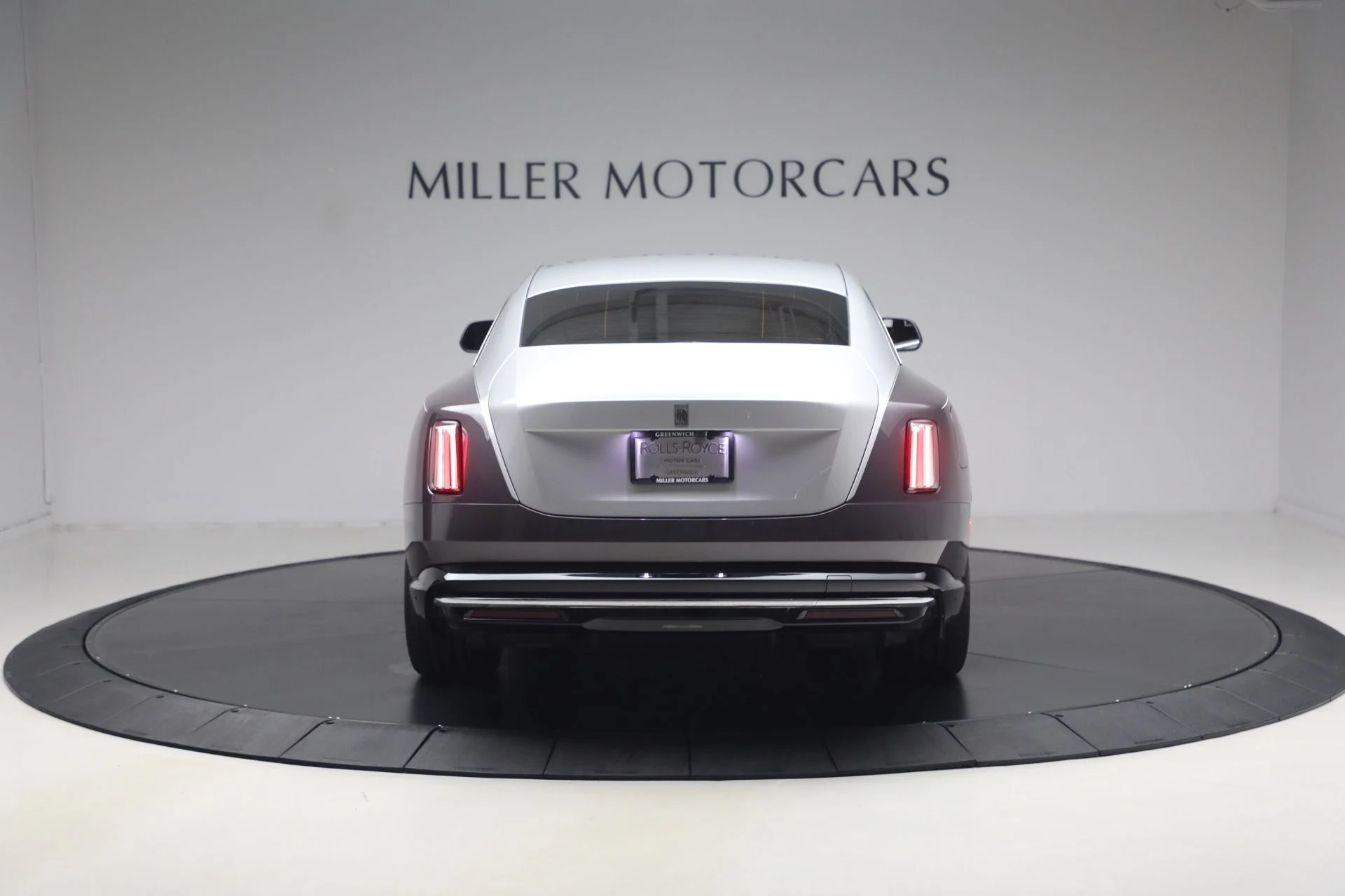 mph005_73680964_Used_2024_Rolls_Royce_Spectre_2be0b2b152