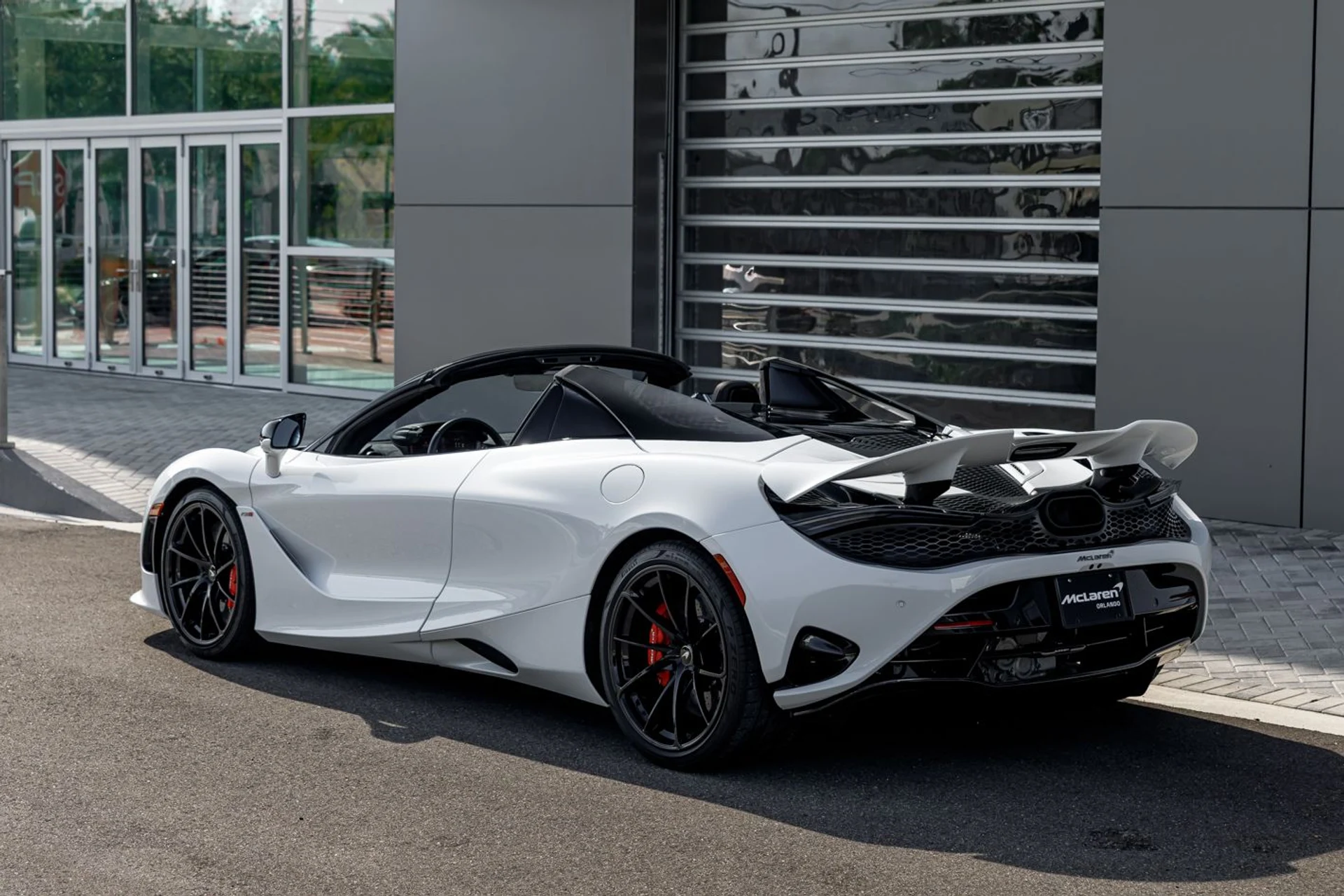 mph005_741635370_Used_2024_Mc_Laren_750_S_Spider_cc4747b6c9