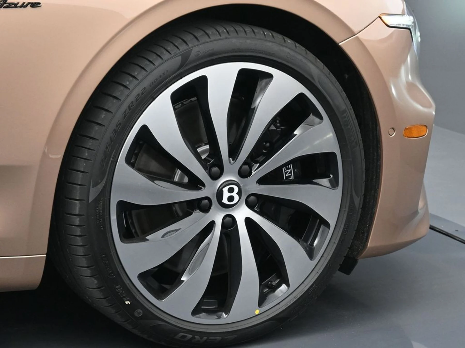 mph005_760577845_5d7de7e65b1aa78d12913ae80efe1a7ex_702f8f6b47