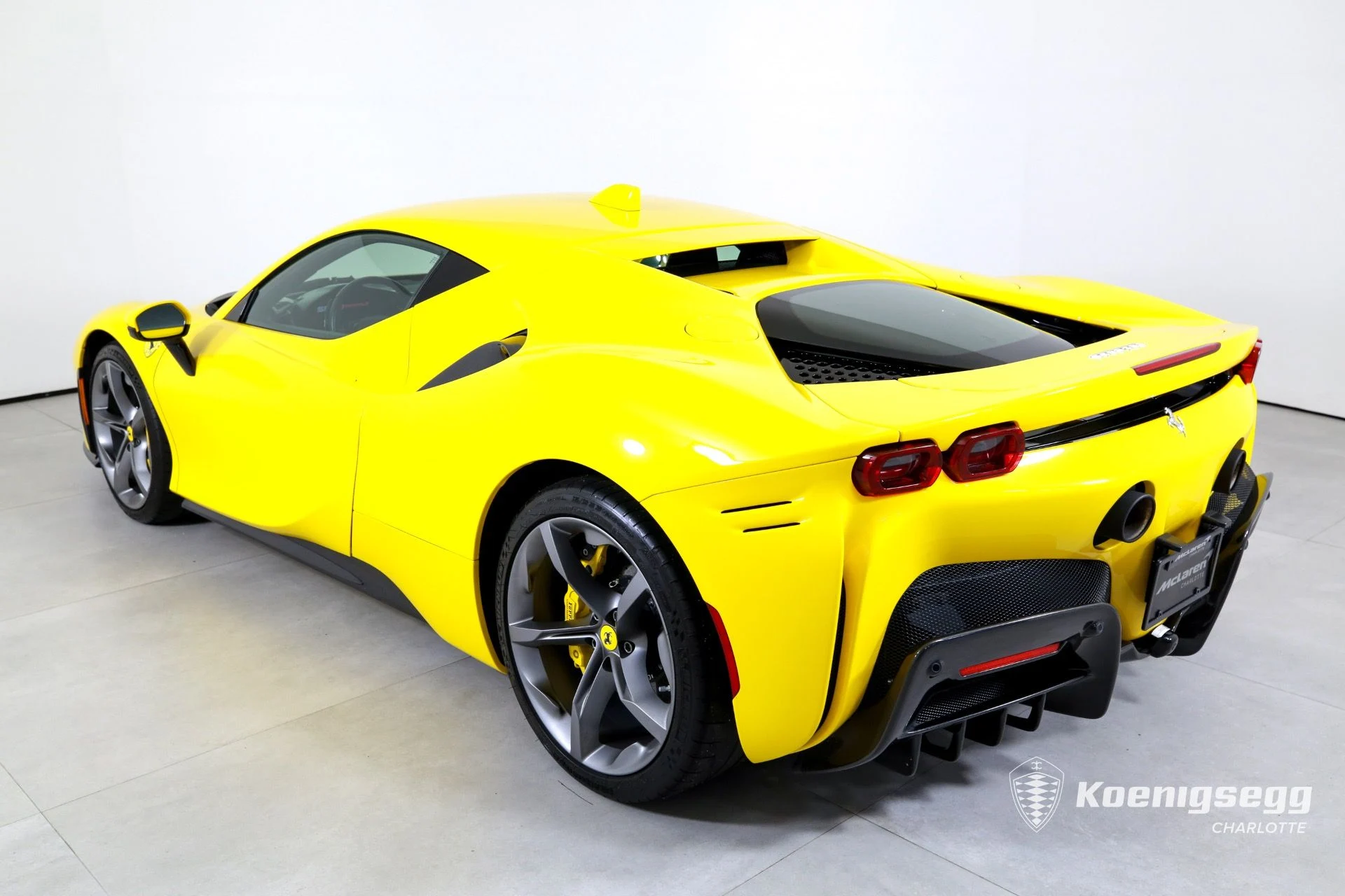 mph005_780388409_Used_2021_Ferrari_SF_90_Stradale_1760975075_0eec612a94