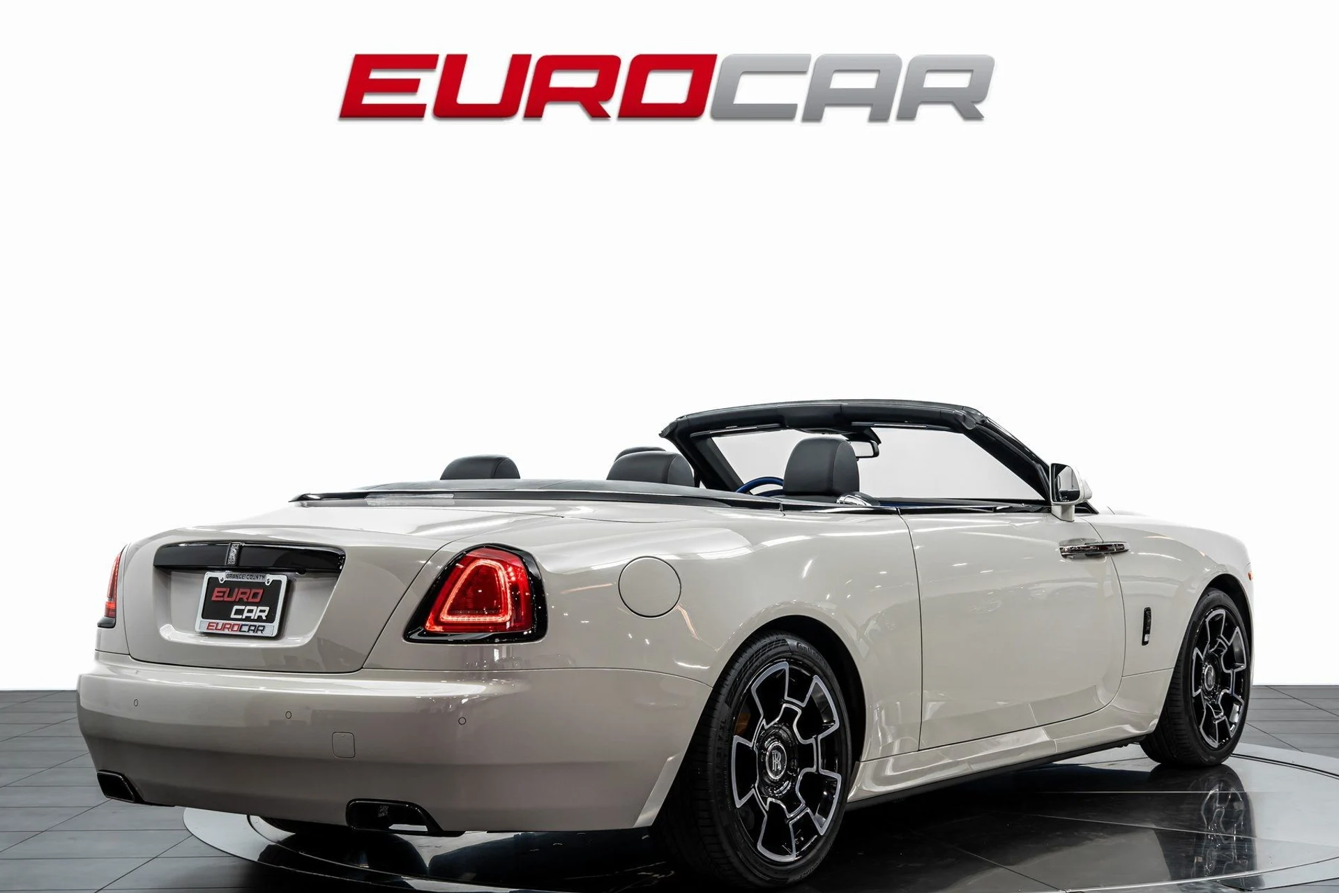 mph005_792562414_image_6_aad4b24e4d