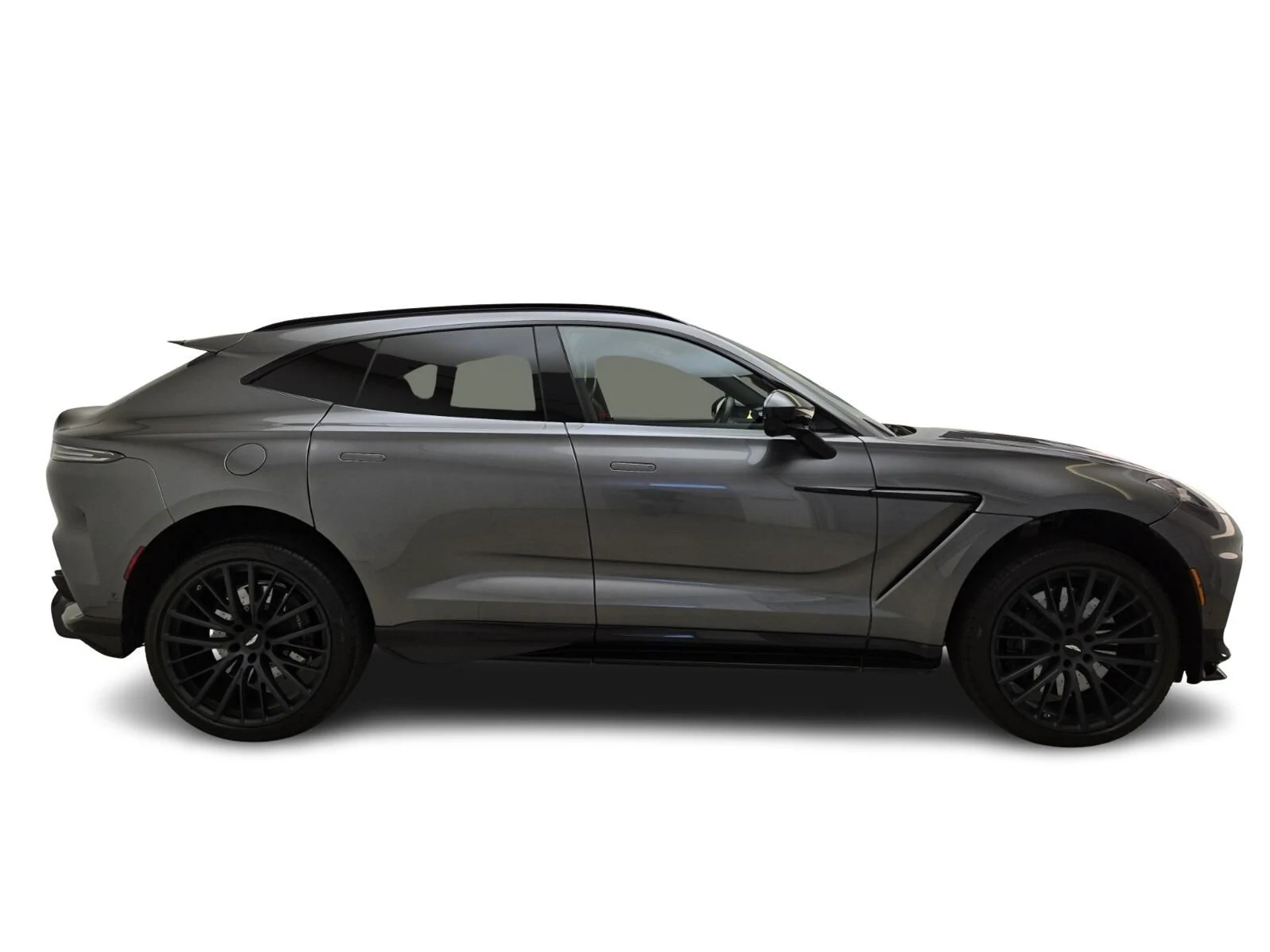 mph005_793231585_Used_2023_Aston_Martin_DBX_707_1758610613_12193eb19a