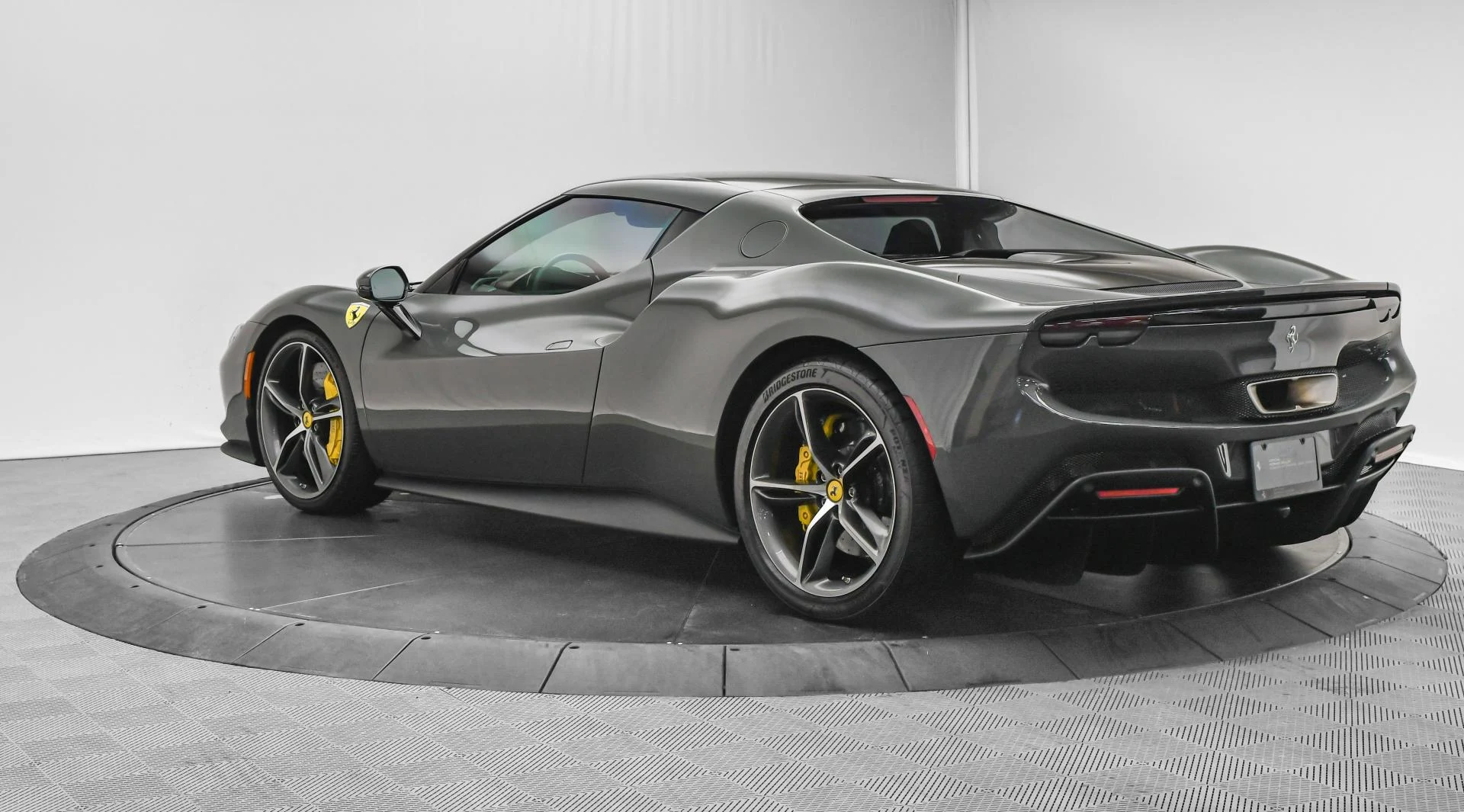 mph005_794040832_Used_2023_Ferrari_296_GTB_Coupe_1745482055_835cc4e892