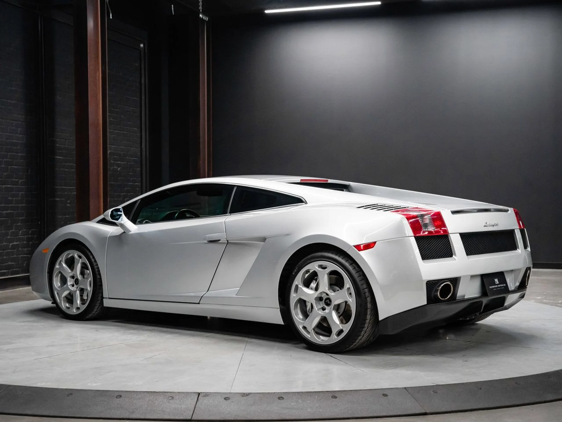 mph005_794805658_lamborghini_gallardo_2004_5e2a98e2e4
