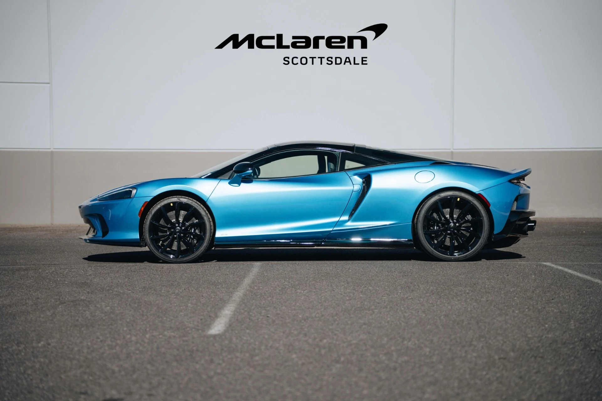 mph005_797102987_Used_2025_MCLAREN_GTS_TECHLUX_1736985367_127d885f7a