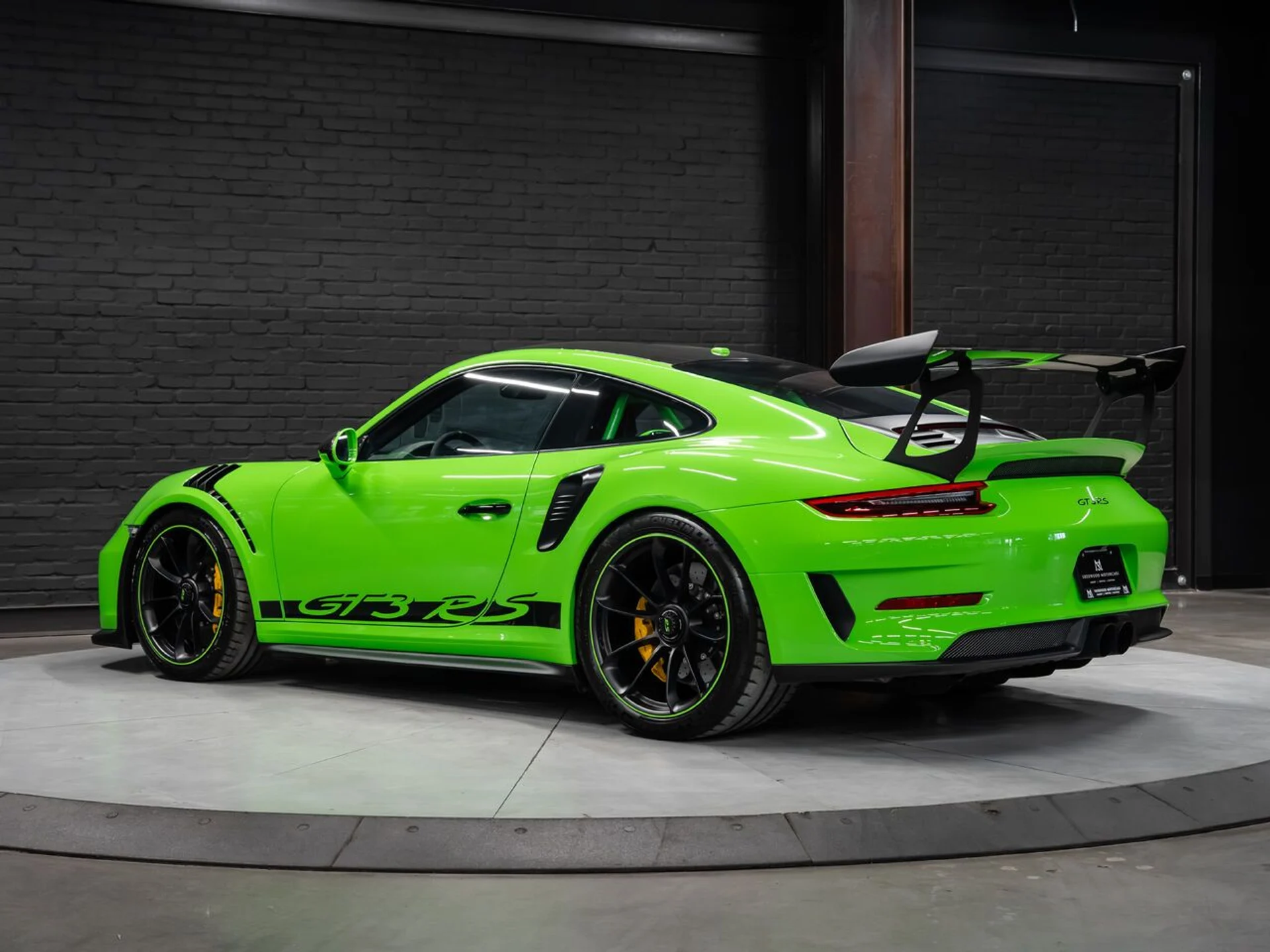 mph005_798377886_porsche_911_2019_523d0eb588