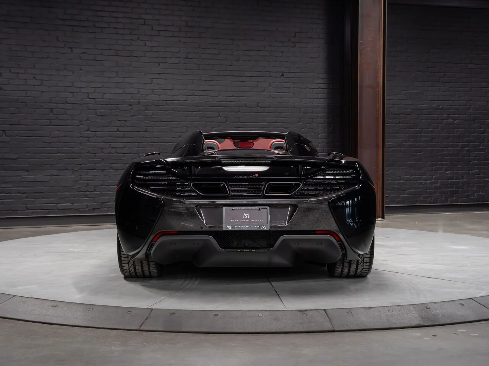 mph005_801804877_mclaren_650s_2015_6687ba22f4