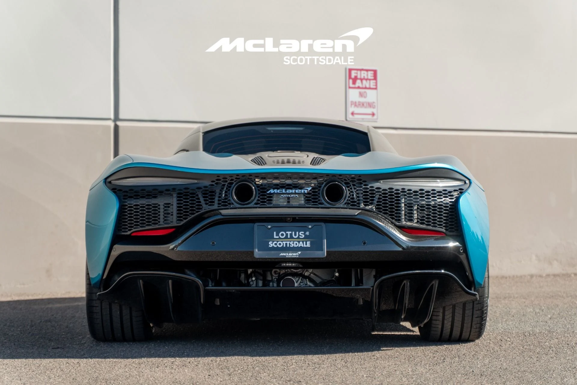 mph005_802765514_Used_2023_MCLAREN_ARTURA_1758922569_e6ce1baf9c