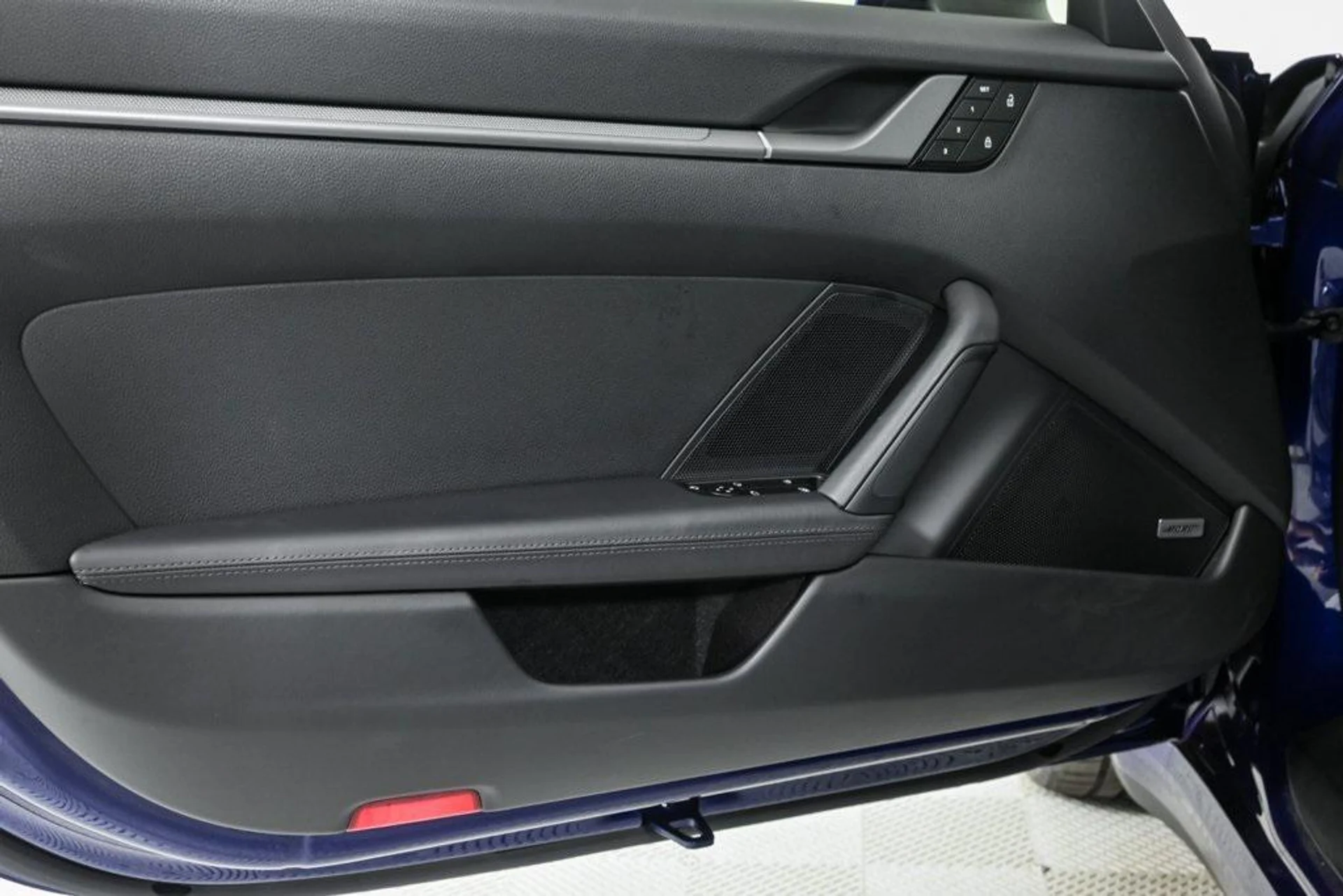 mph005_805194098_MU_Wke_Fh_O3h_GN_45eywk_N_Bj_G_Wc_Dn0_44739edc30