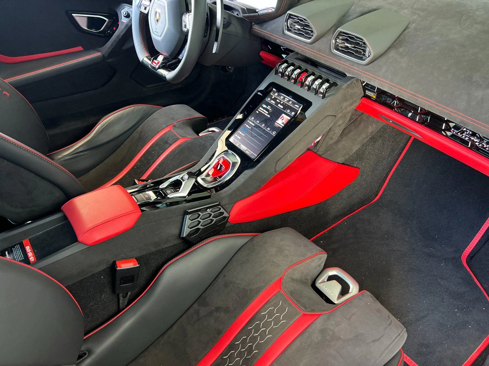 mph005_812369902_Used_2024_Lamborghini_Huracan_Tecnica_1780130775_ac4900fa0d