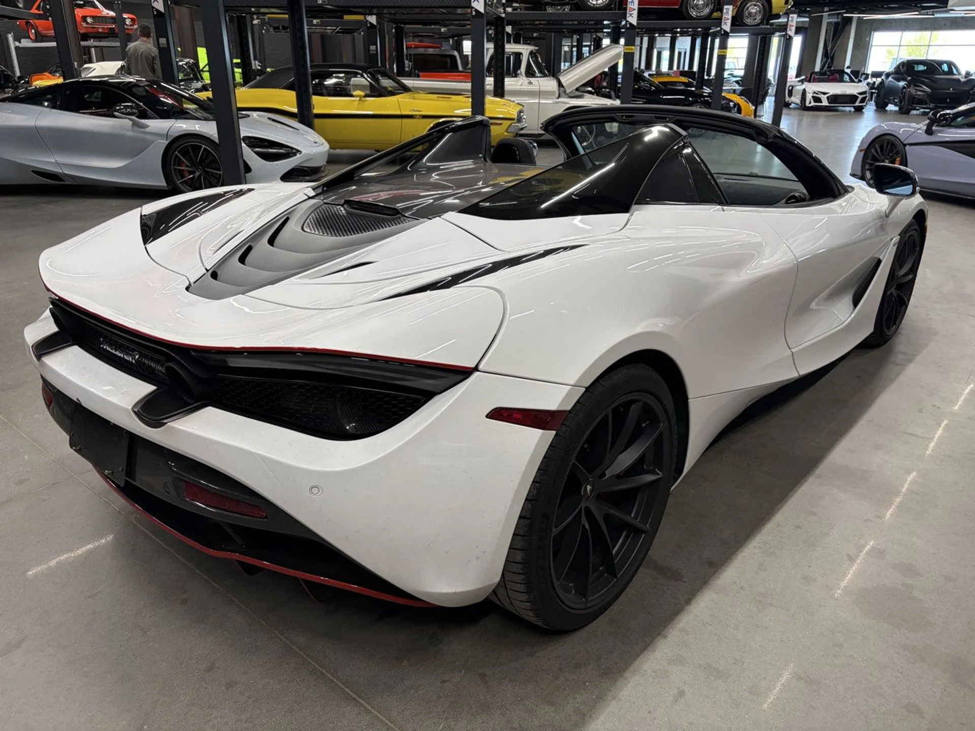 mph005_812831233_mclaren_720s_2019_8f0ead9c6d