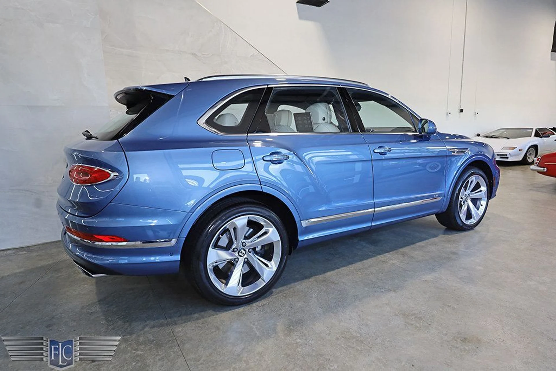 mph005_814685720_used_2022_bentley_bentayga_v8awd_9689_22903607_6_1024_f4f8b57b07