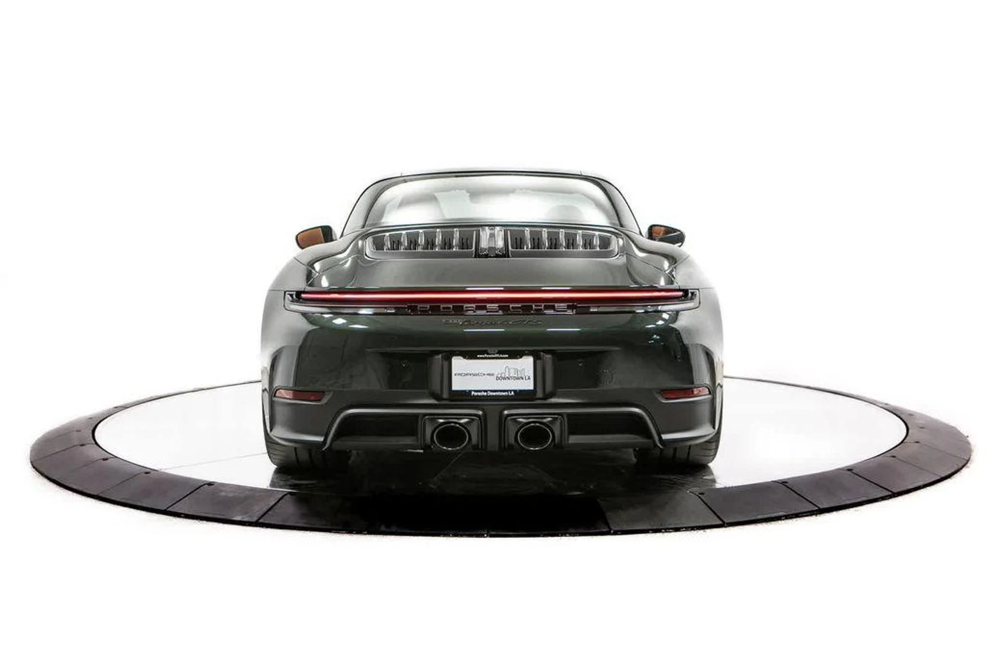 mph005_820125364_F0u_Csxx_X_Yqz_kn4_A_Au1_En9_Ct_T1_U_42d8e57eab