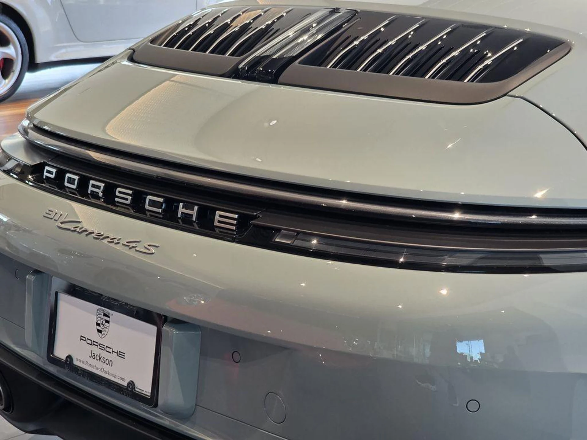 mph005_820770904_Ugj_Rp1h_Y9_Y_Uzd5kxk4_T0_TG_Ev5e0_3bfb75e715