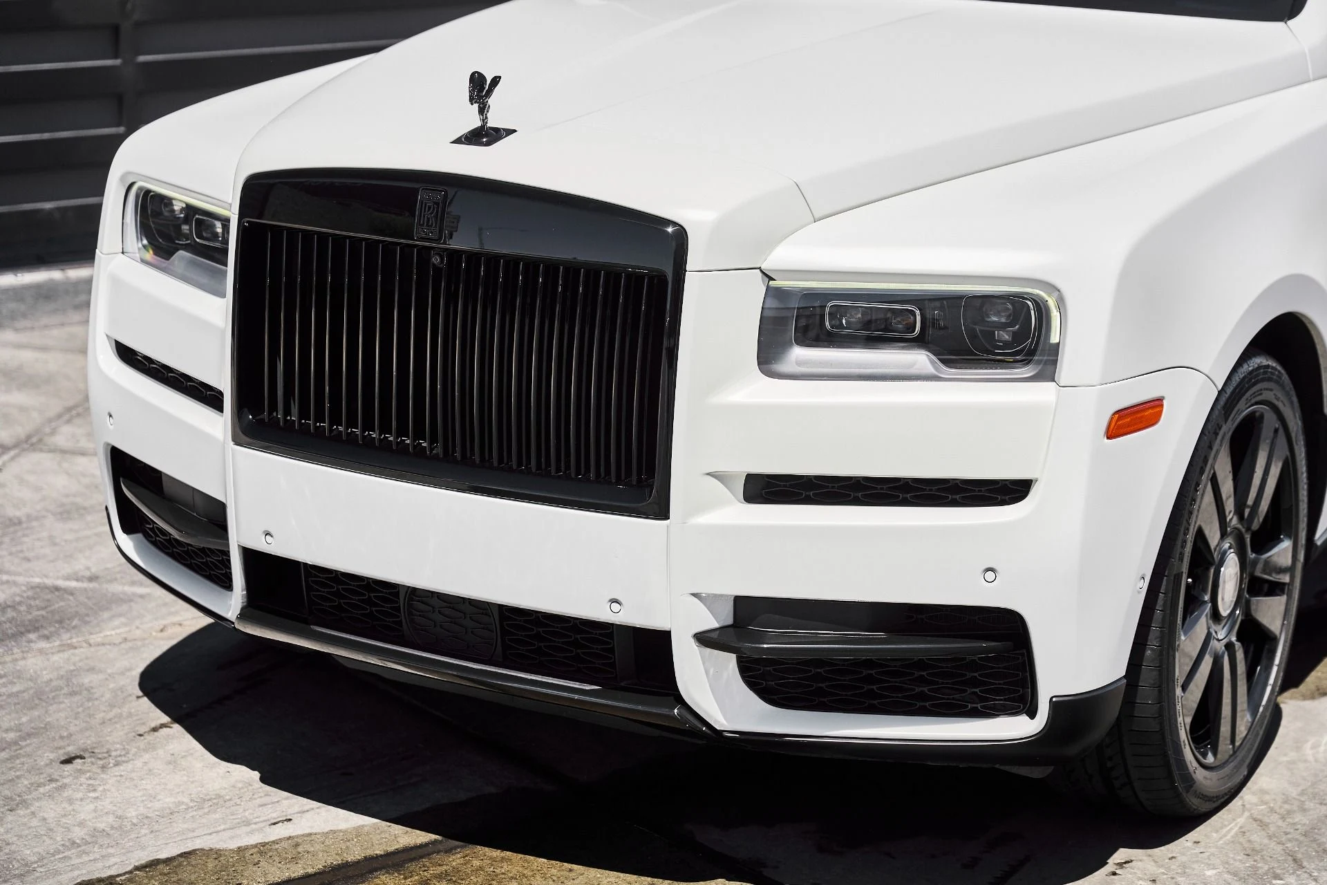 mph005_823799657_Used_2020_Rolls_Royce_Cullinan_Base_1780008665_6a3c05dda5