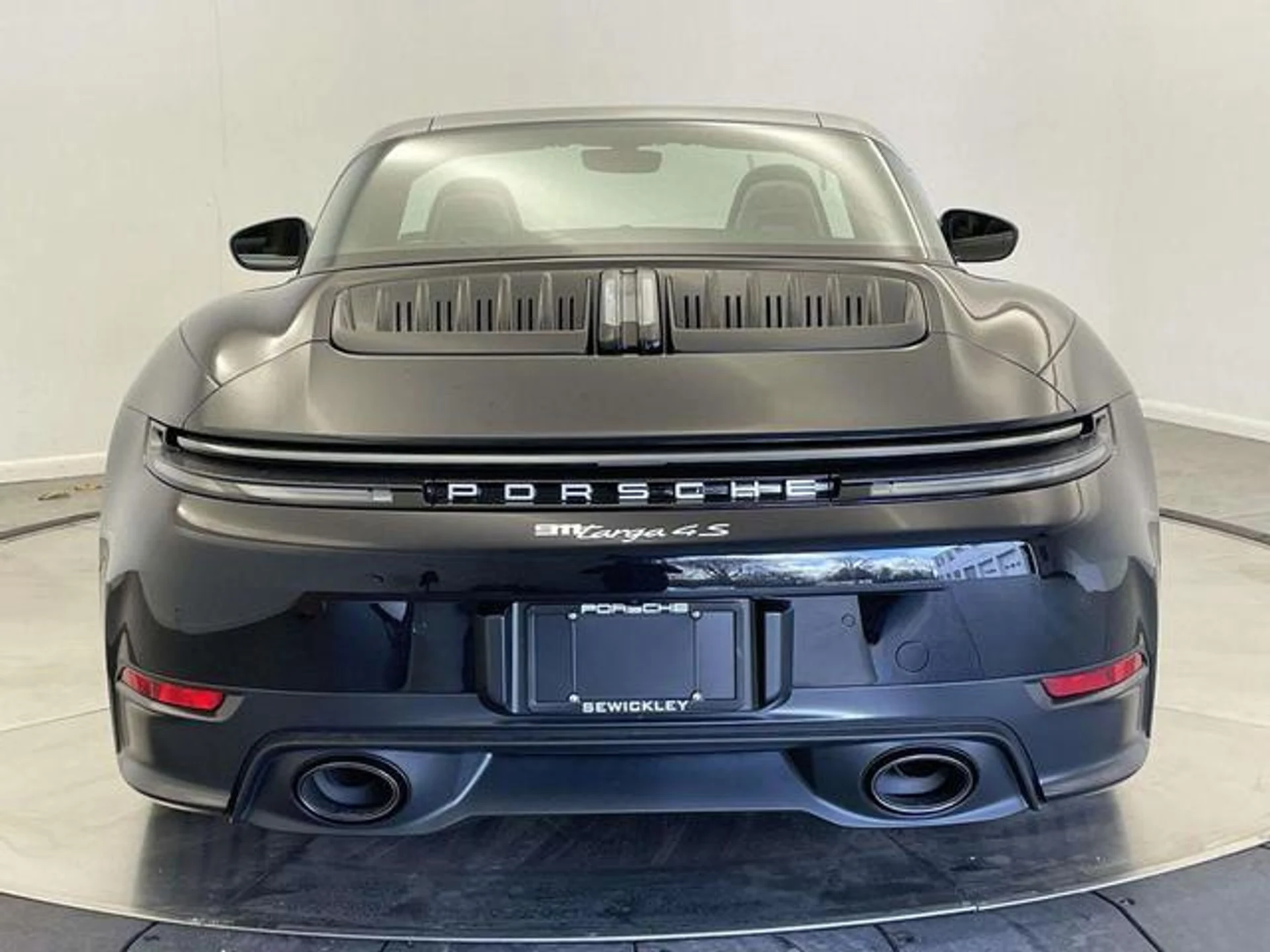 mph005_824243822_6_e_BVB_1gnt_Rt0qiv8_Ydr_P_Wh_Ncq_E_a3a5e6bf11