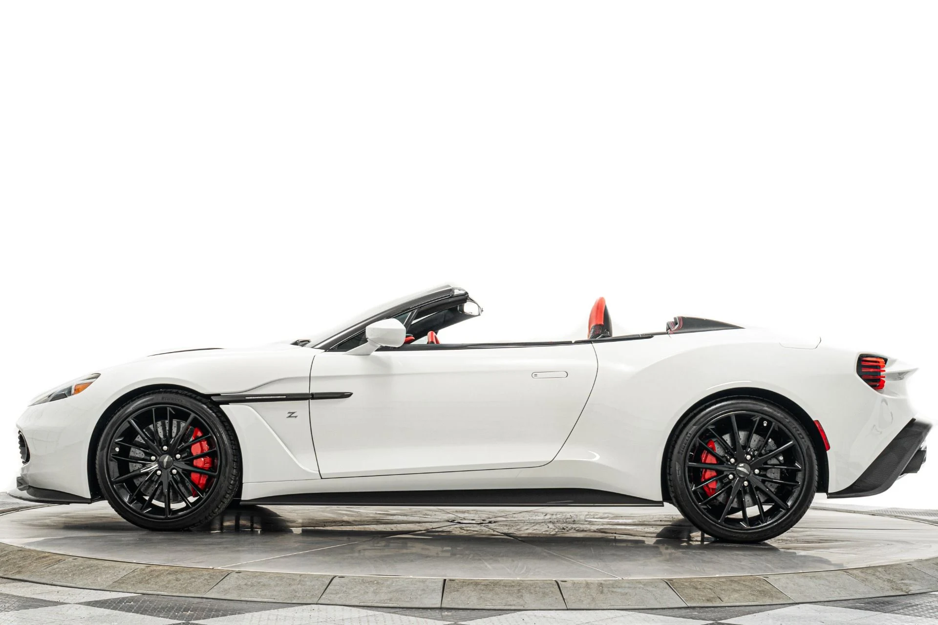 mph005_835933113_Used_2018_Aston_Martin_Vanquish_Zagato_Volante_74_of_99_Built_Massive_848_K_MSRP_463_Original_Miles_1767103941_a1141fb7cc