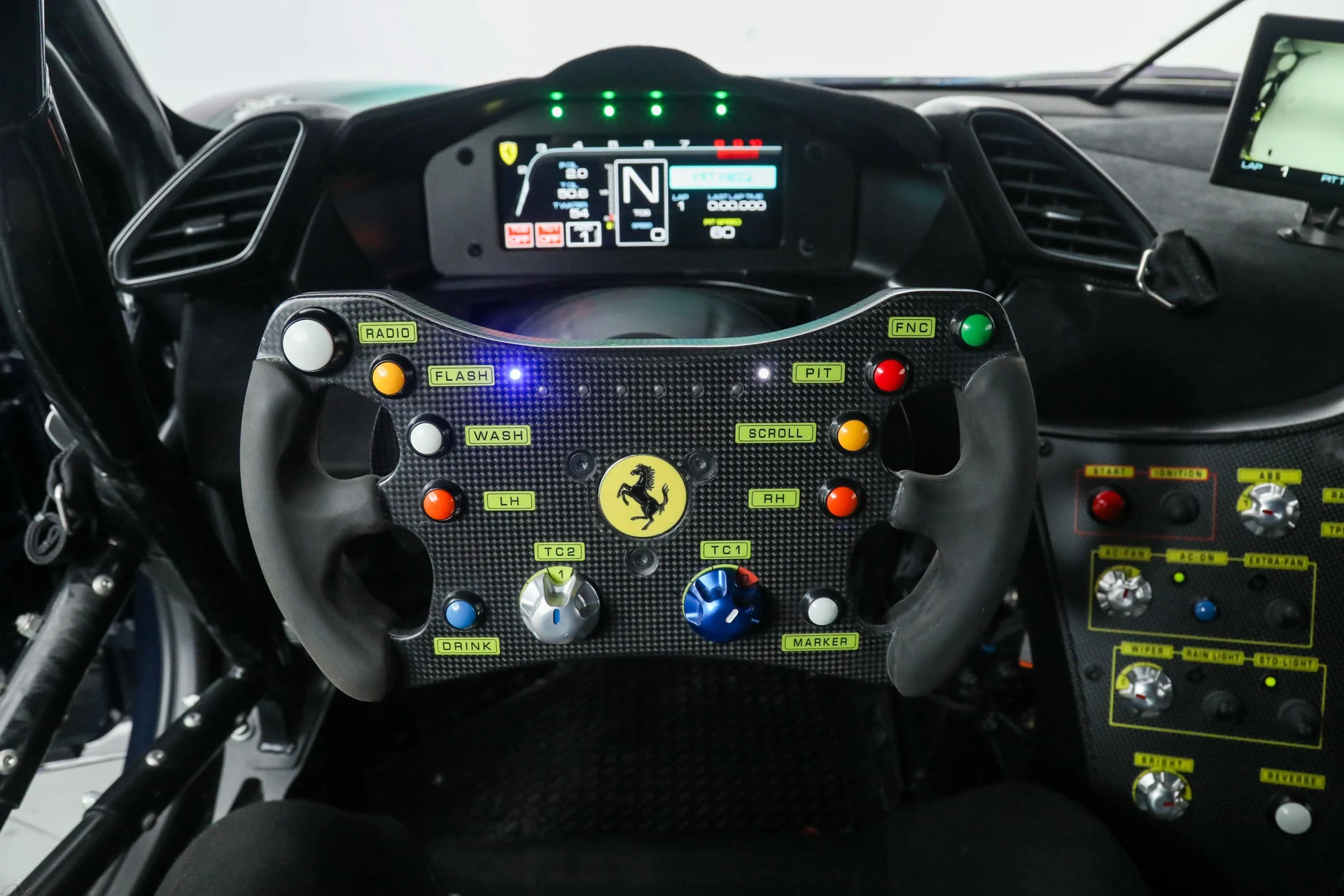 mph005_853891746_f869d749740bd4e71d8740c797a41552_8a1ea8e8c0