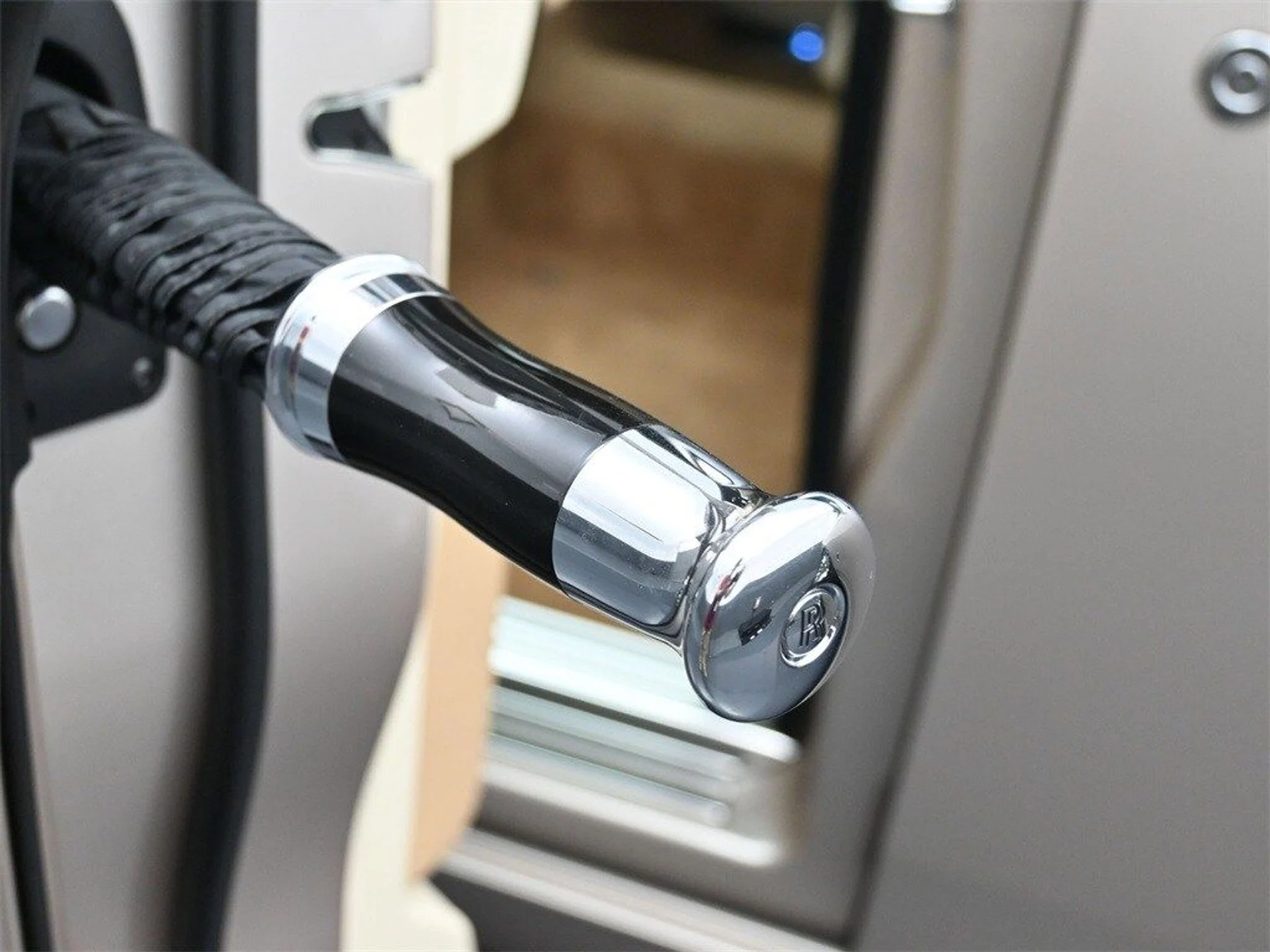 mph005_853957064_fb05336813bd07a1297d1af03de4d163x_a2ff66abd1