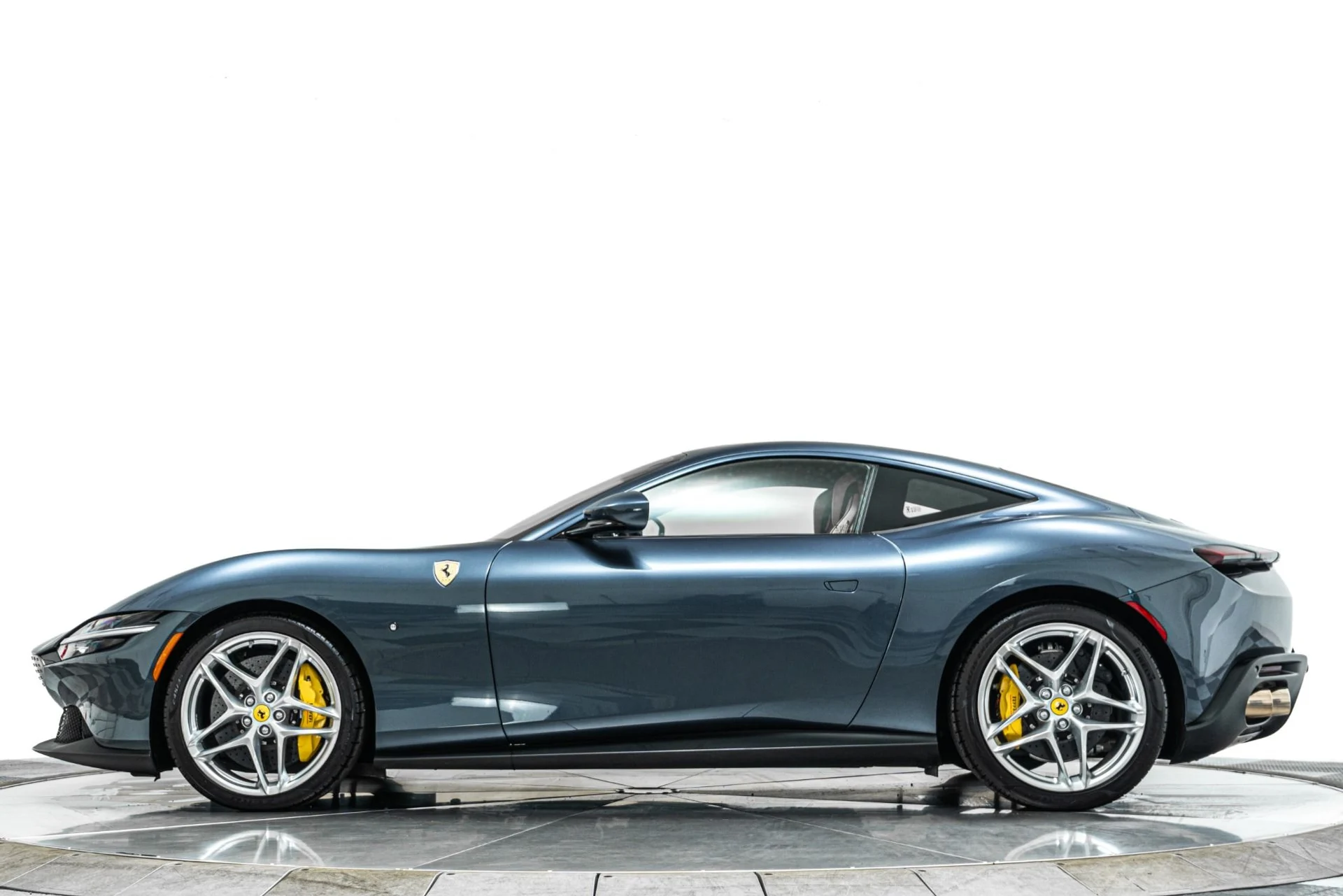 mph005_854275014_Used_2022_Ferrari_Roma_Low_Miles_Ventilated_Daytona_Seats_Two_Tone_Interior_Beautiful_1791313044_7e3c0fe7b8