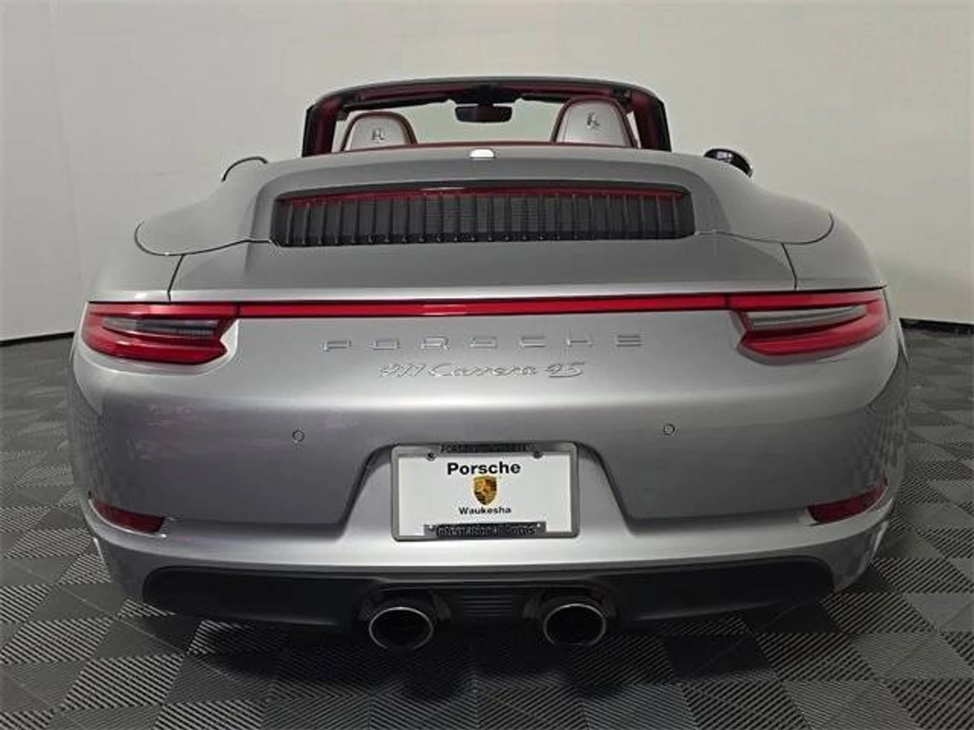 mph005_865729008_1280_eae296c85b