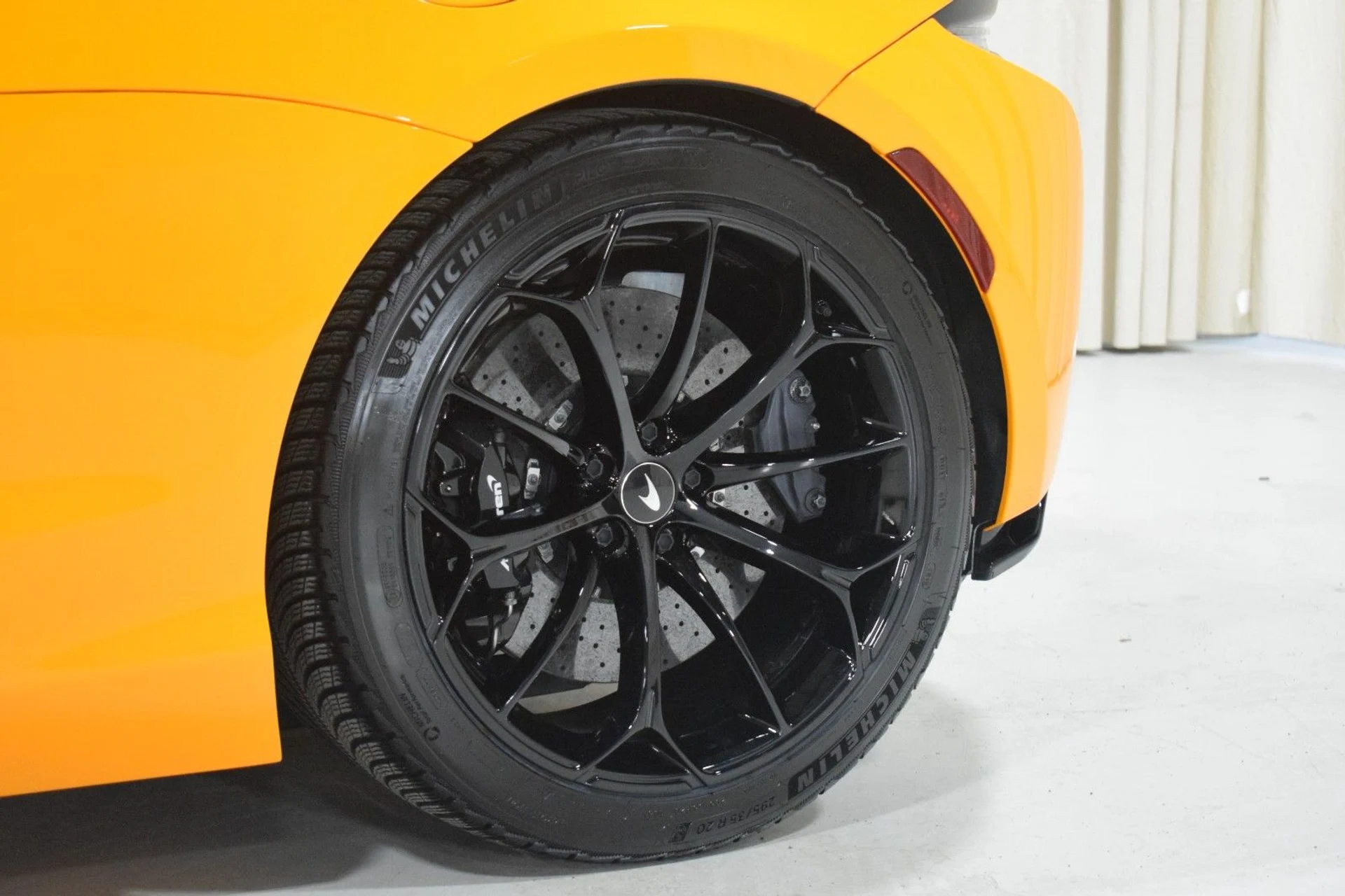 mph005_866727337_1eb90e0f6229ad57901cf4b14b4bafcax_18666b3fda