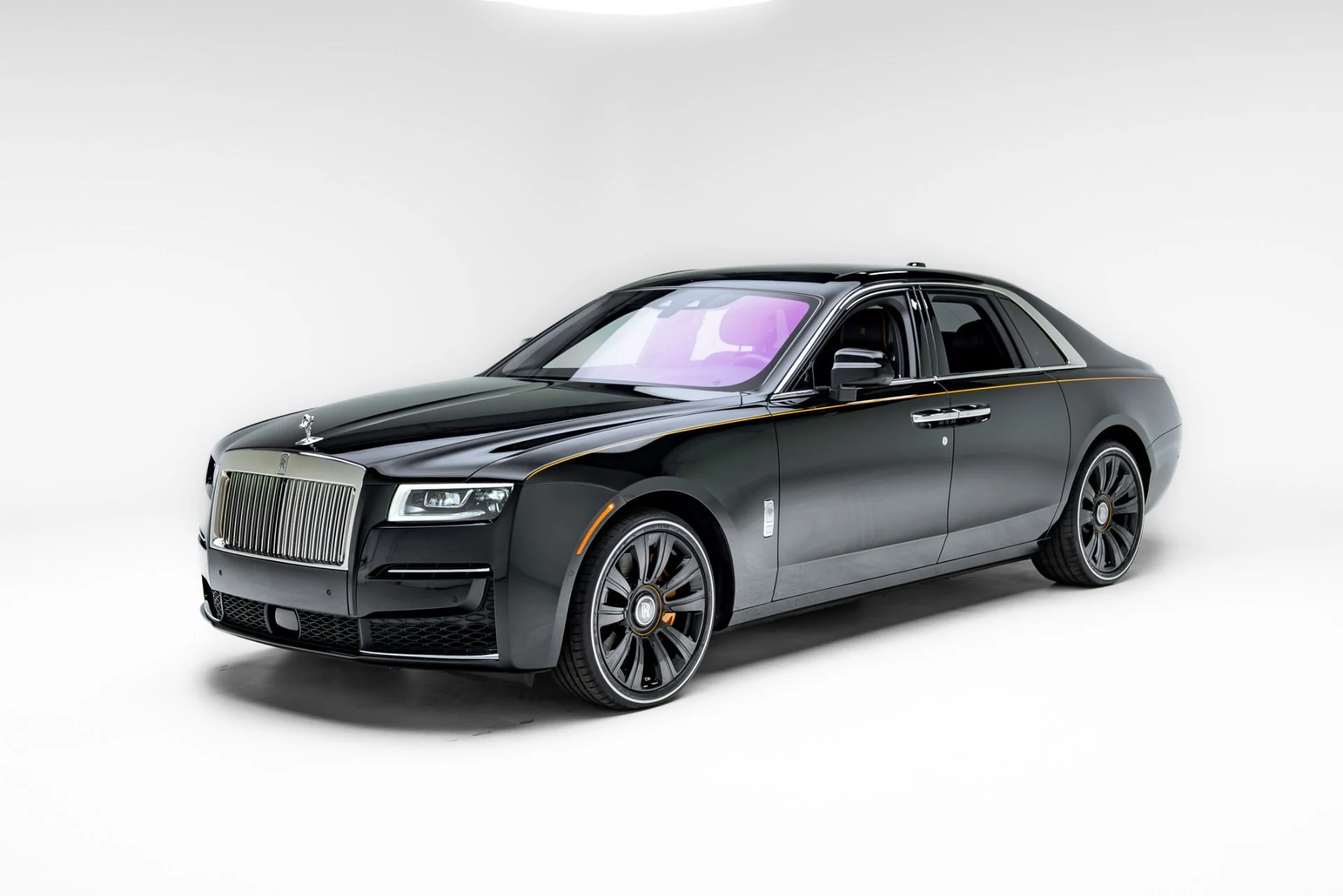 mph005_871890157_Used_2022_Rolls_Royce_Ghost_1776983451_18c3989bf5