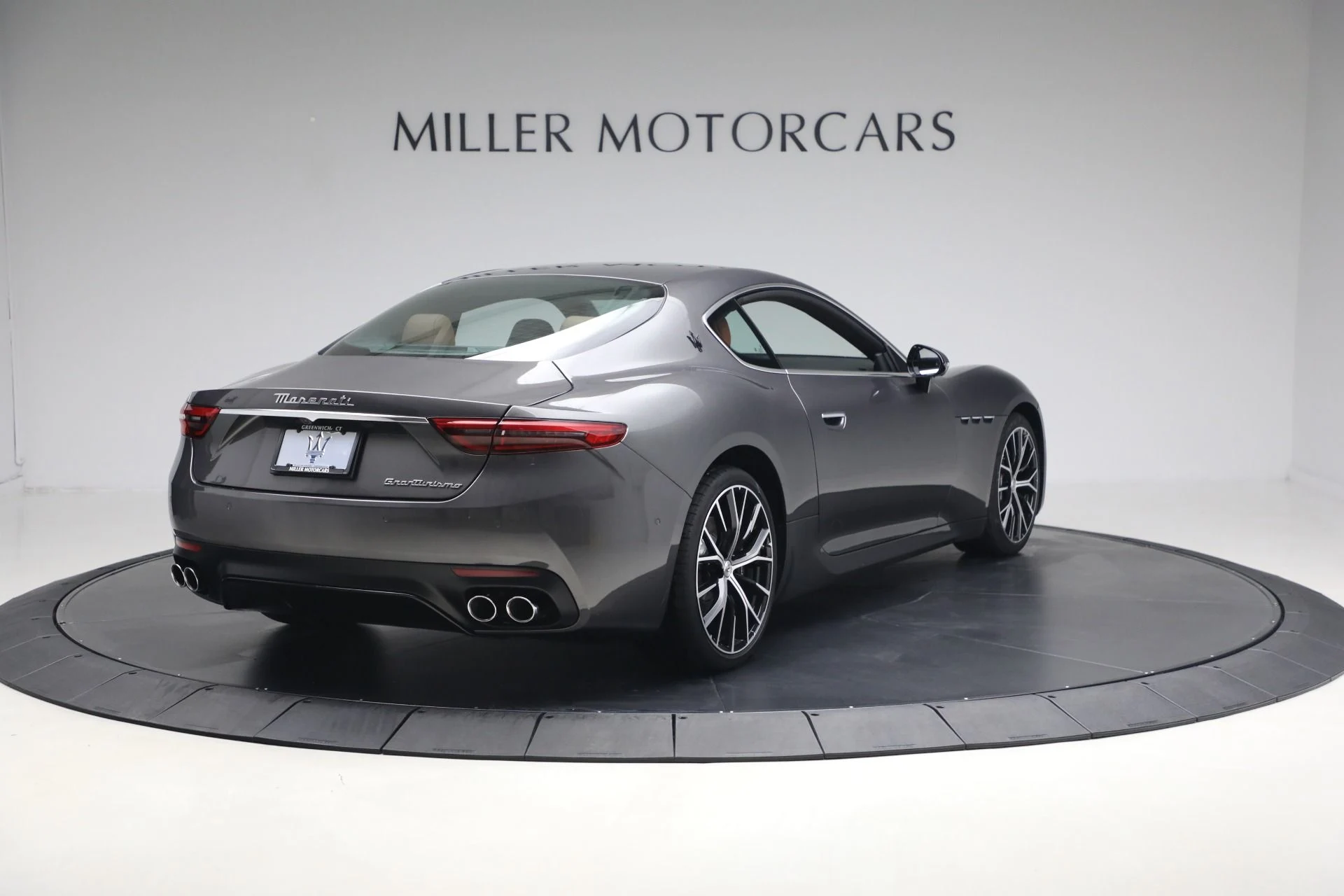 mph005_891648034_New_2026_Maserati_Gran_Turismo_1765985374_2ddeed6816