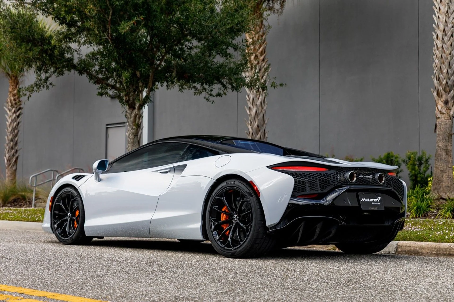 mph005_902753715_614_p6_l_9e35aae63d