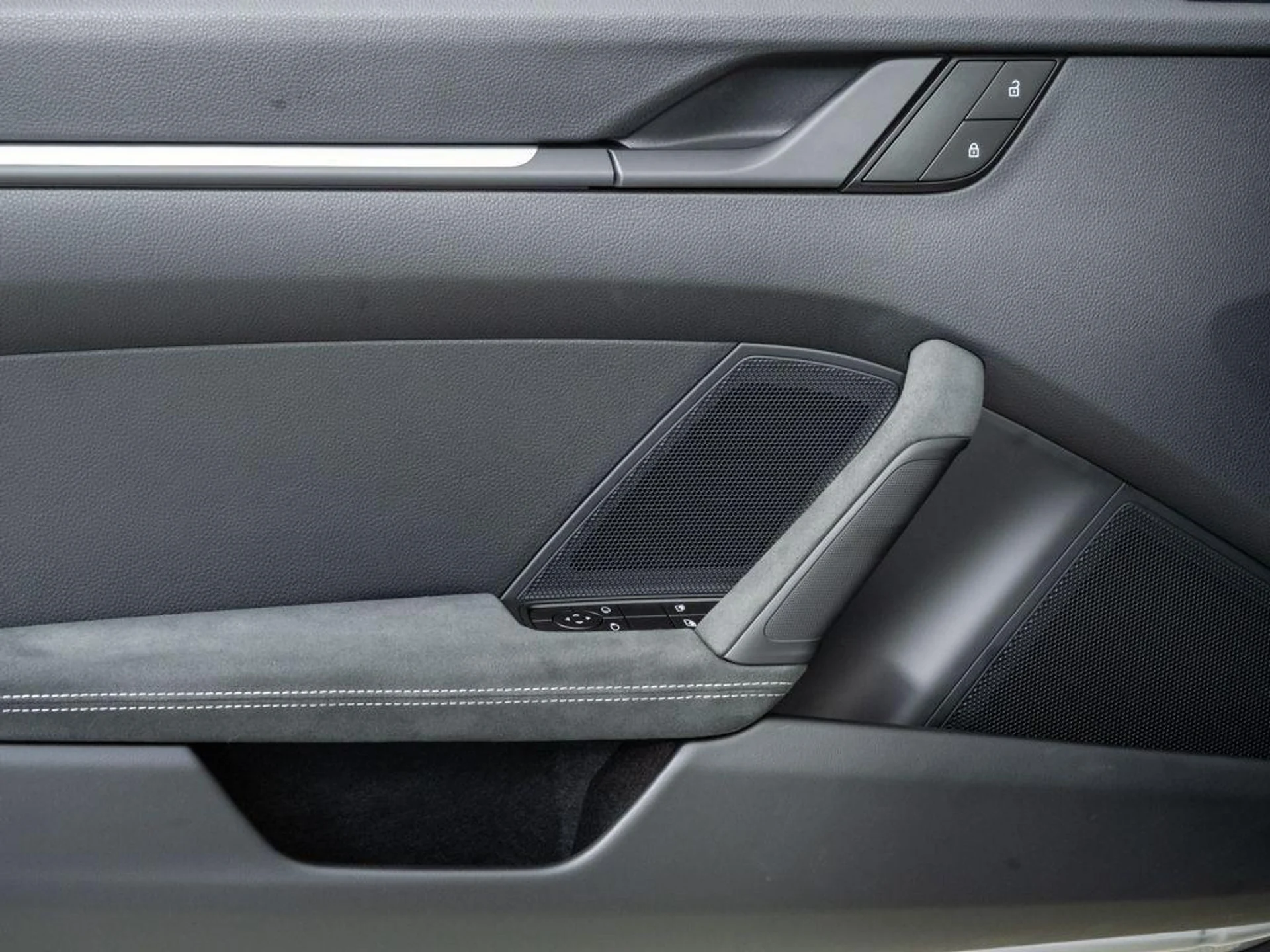 mph005_904363858_mv_Jxdbg_H_Yx_Ds_KTSF_1_P_Wm_G0_Hs_HKY_96894a76b5